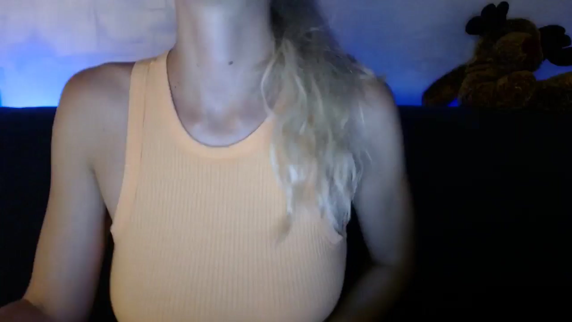 Gallery image thumbnail from Monika_lucci's myfreecams stream on, 07/16/2024, 18:55 image 15 of 20