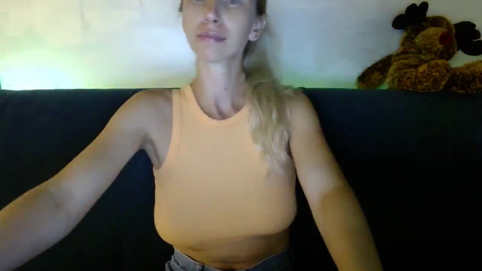 Gallery image thumbnail from Monika_lucci's myfreecams stream on, 07/16/2024, 18:55 image 9 of 20