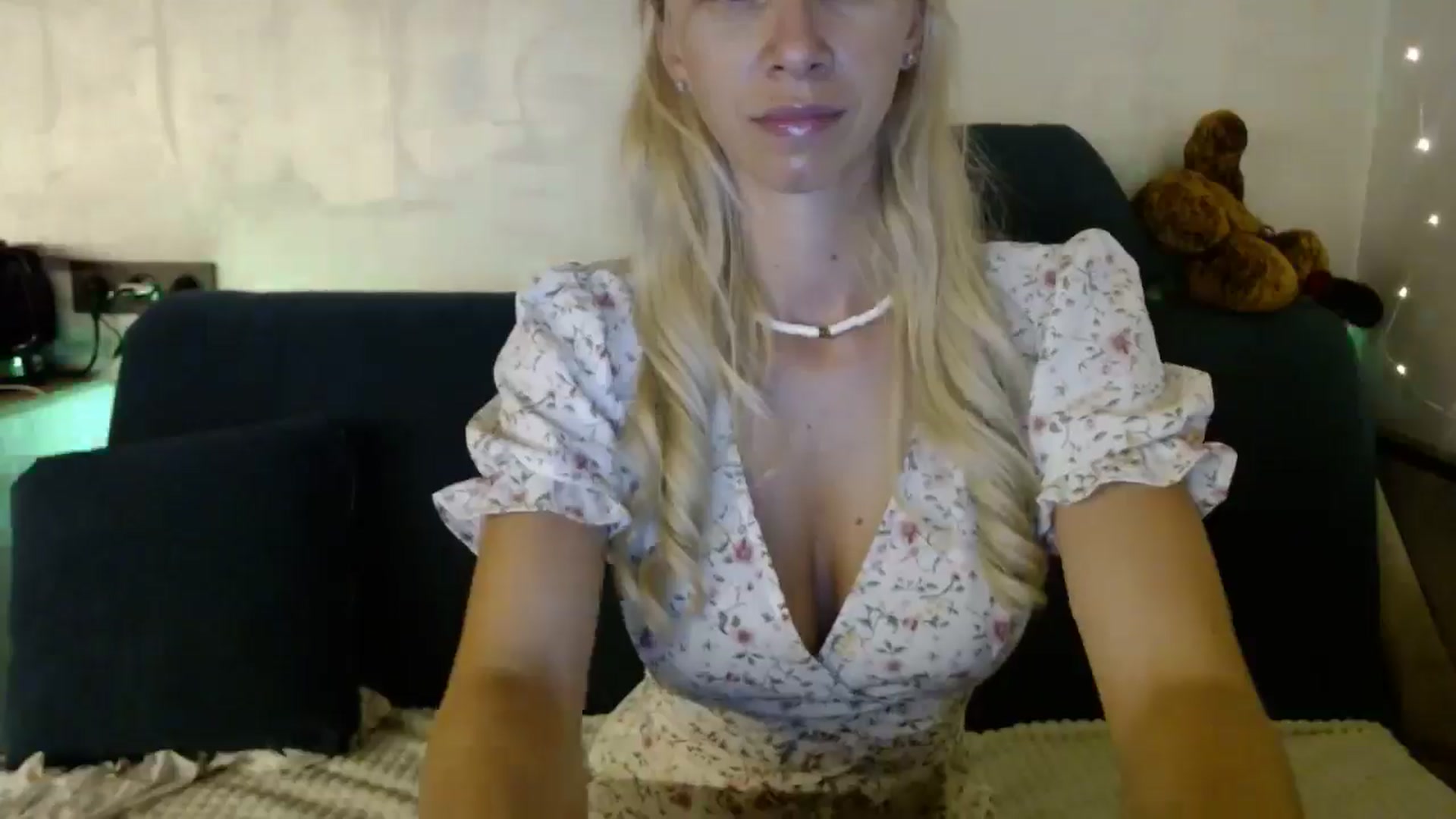 Gallery image thumbnail from Monika_lucci's myfreecams stream on, 07/28/2024, 19:32 image 4 of 20