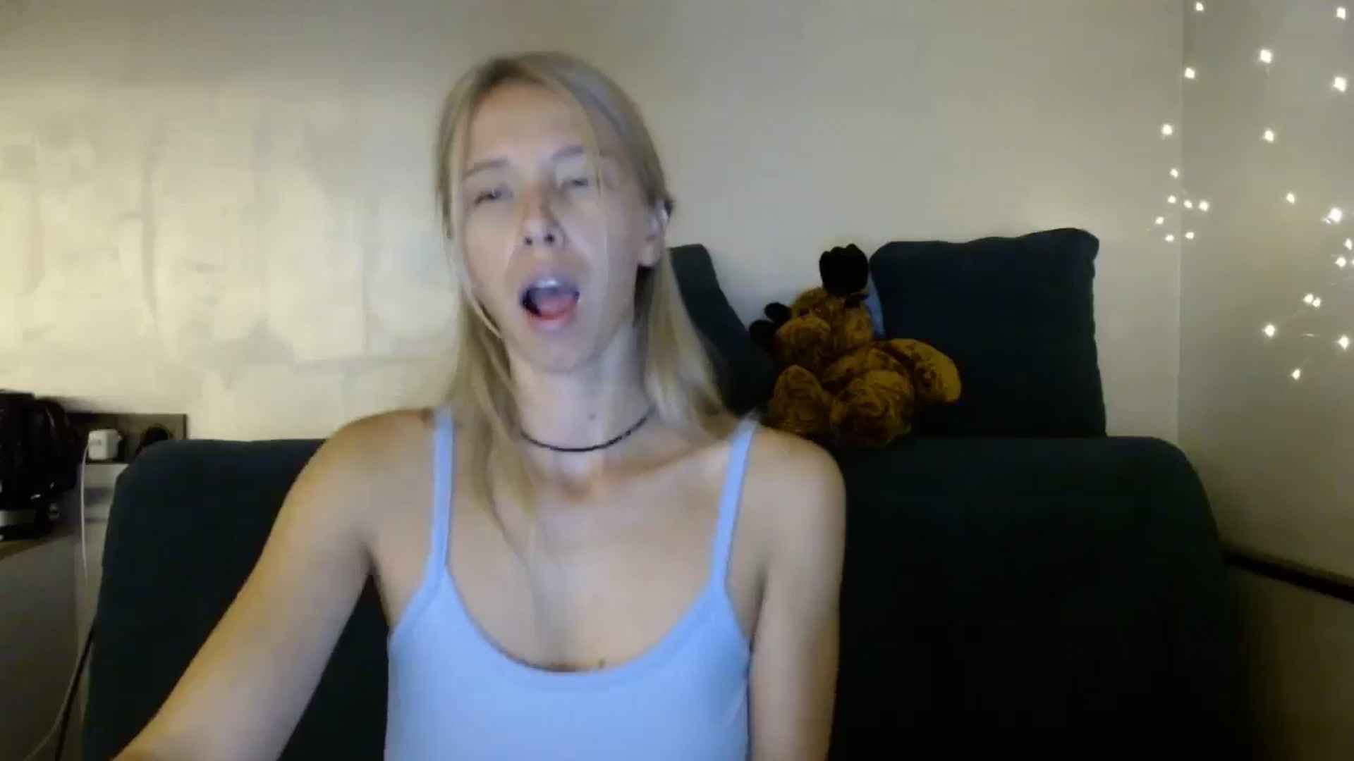 Gallery image thumbnail from Monika_lucci's myfreecams stream on, 08/17/2024, 18:06 image 15 of 20