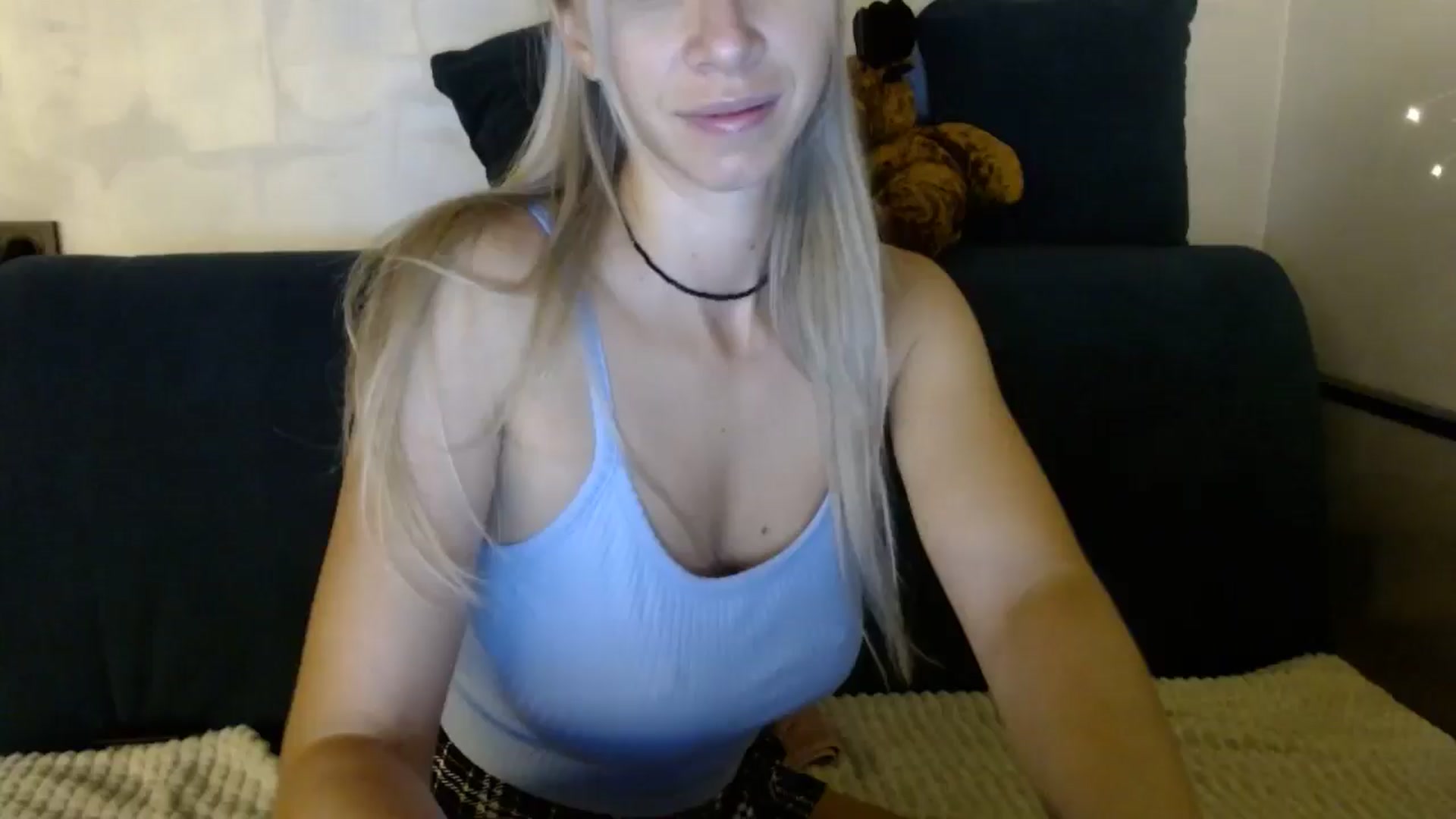 Gallery image thumbnail from Monika_lucci's myfreecams stream on, 08/17/2024, 18:06 image 7 of 20