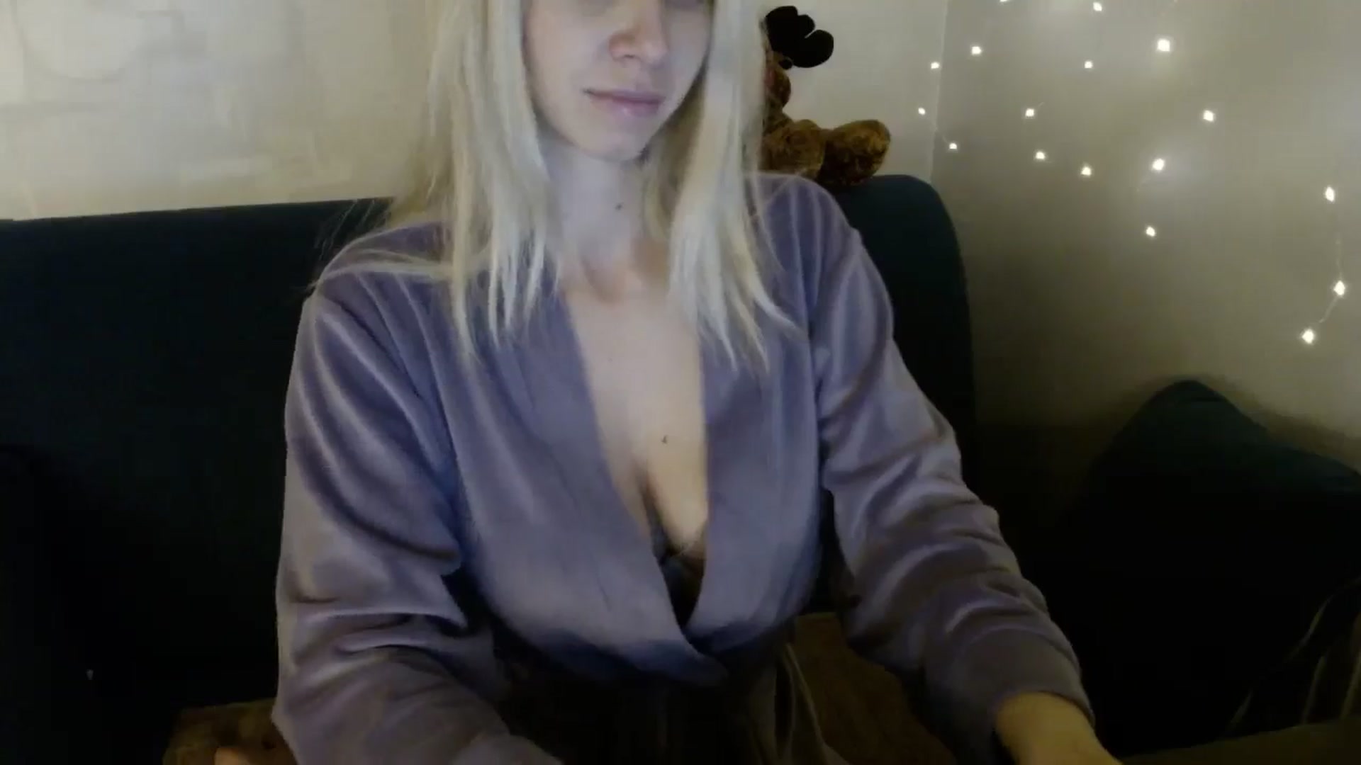 Gallery image thumbnail from Monika_lucci's myfreecams stream on, 11/11/2024, 17:22 image 7 of 20