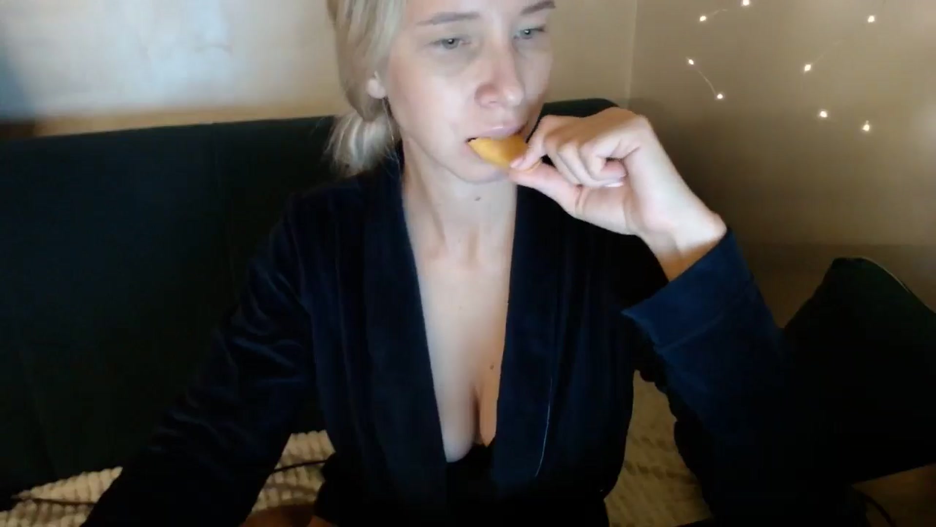 Gallery image thumbnail from Monika_lucci's myfreecams stream on, 11/15/2024, 17:02 image 2 of 20