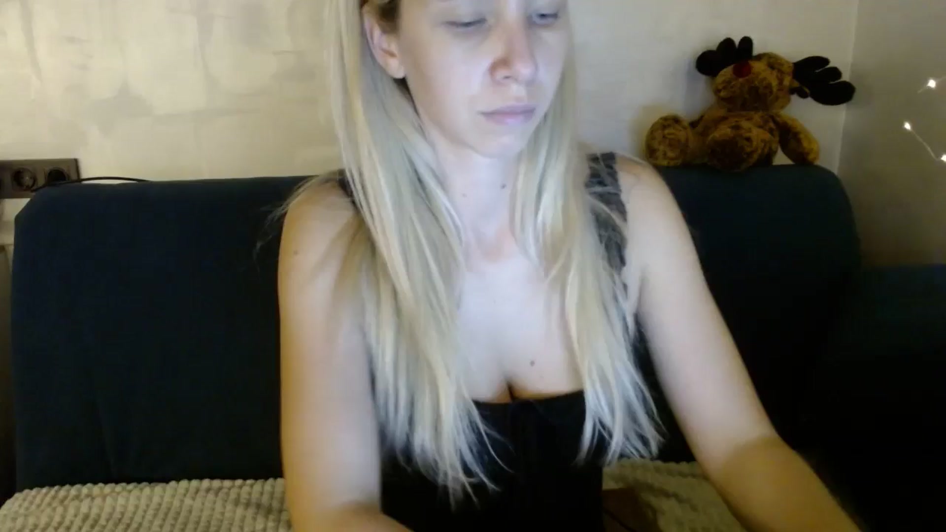 Gallery image thumbnail from Monika_lucci's myfreecams stream on, 11/25/2024, 15:55 image 1 of 20