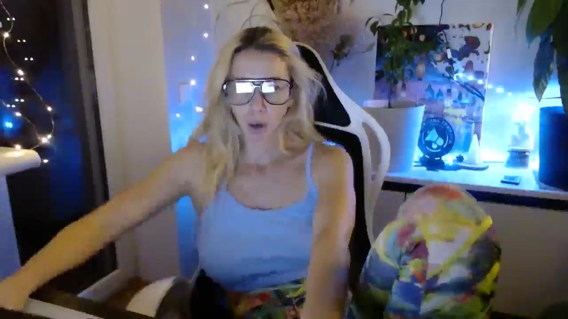 Gallery image thumbnail from Monika_lucci's myfreecams stream on, 11/26/2024, 21:25 image 11 of 20