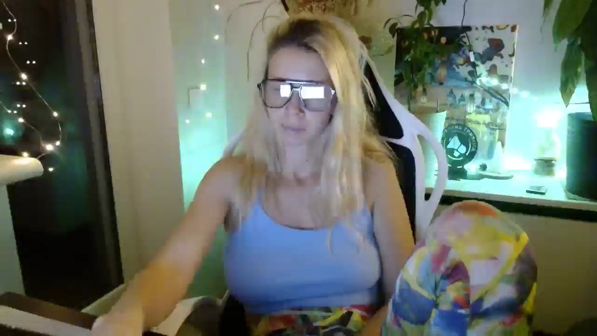 Gallery image thumbnail from Monika_lucci's myfreecams stream on, 11/26/2024, 21:25 image 9 of 20