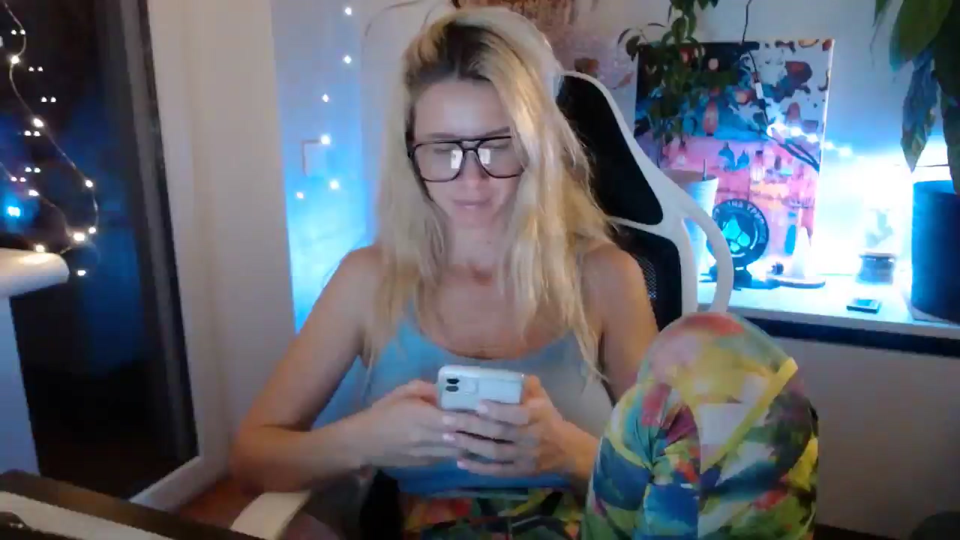 Gallery image thumbnail from Monika_lucci's myfreecams stream on, 11/26/2024, 21:25 image 7 of 20