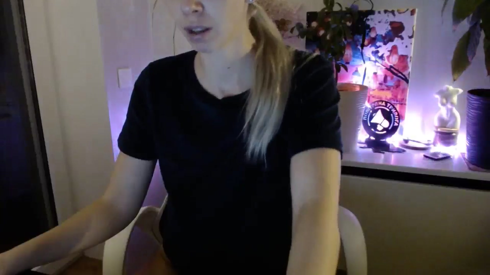 Gallery image thumbnail from Monika_lucci's myfreecams stream on, 12/12/2024, 16:21 image 18 of 20