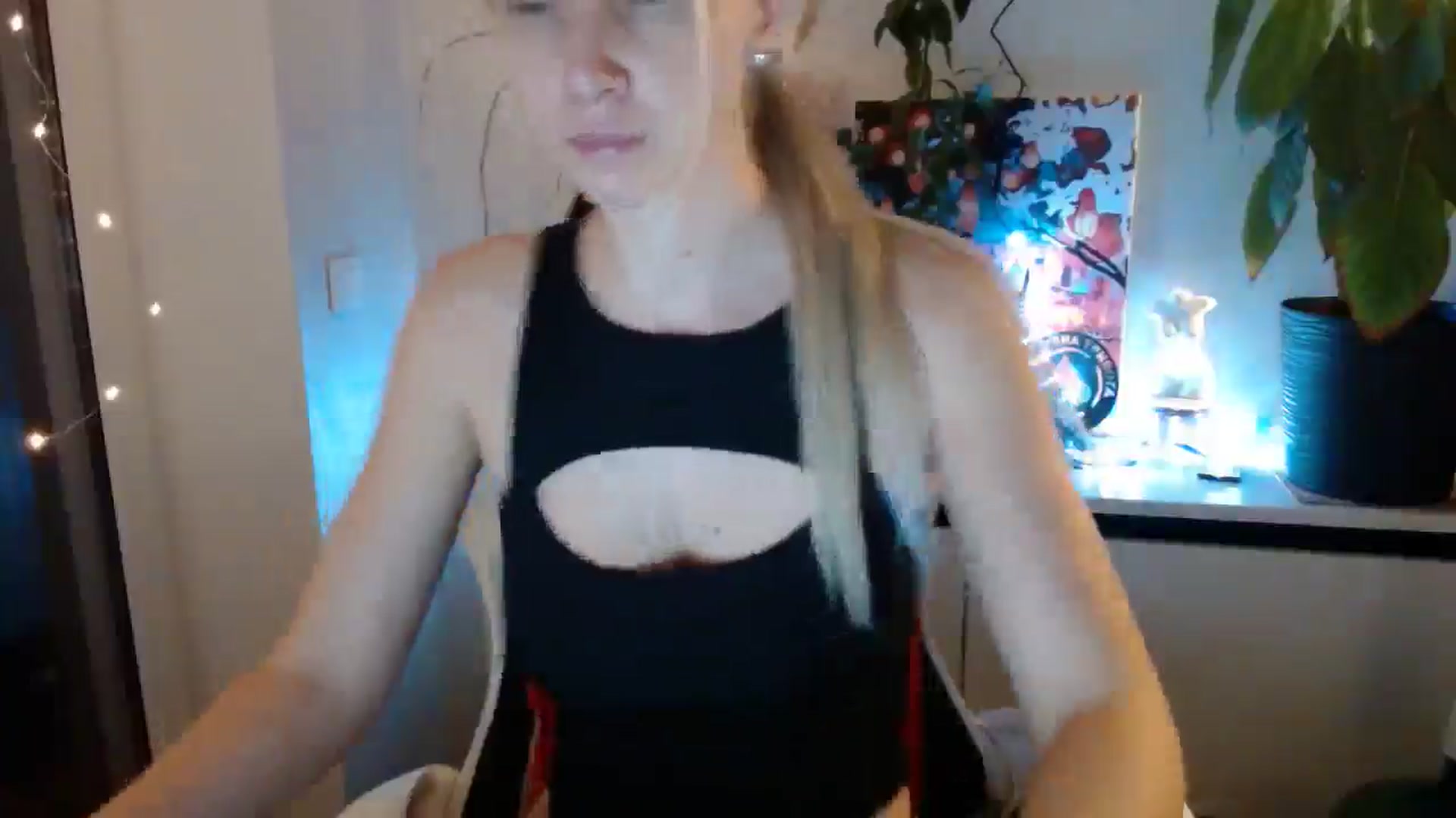 Gallery image thumbnail from Monika_lucci's myfreecams stream on, 01/12/2025, 17:49 image 4 of 20