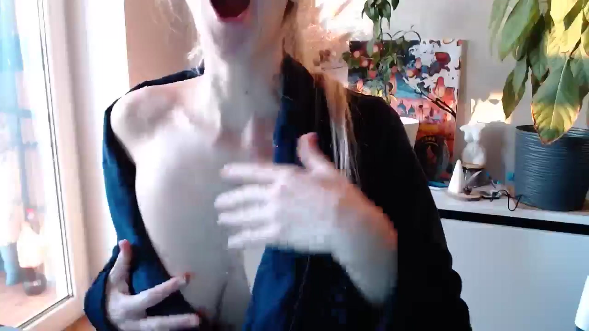 Gallery image thumbnail from Monika_lucci's myfreecams stream on, 01/19/2025, 14:42 image 12 of 20