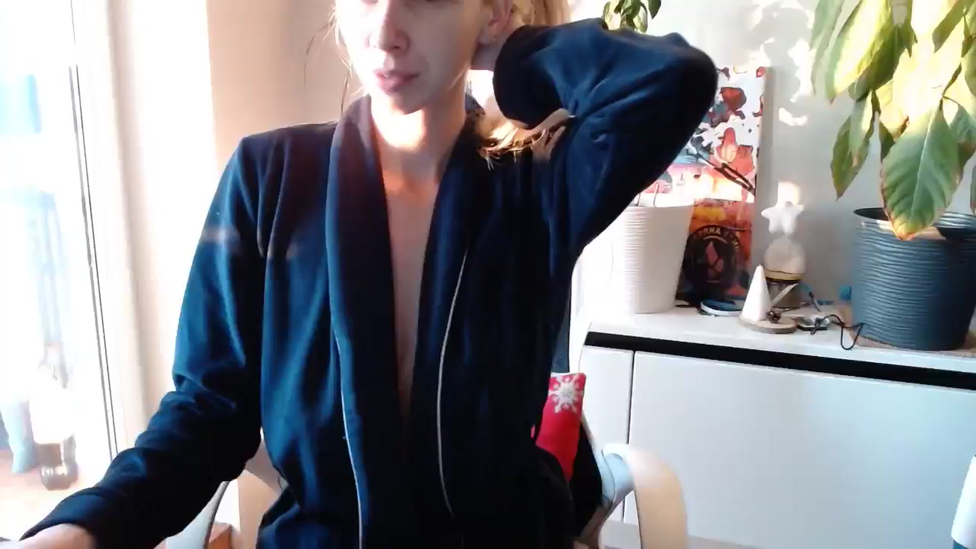 Gallery image thumbnail from Monika_lucci's myfreecams stream on, 01/19/2025, 14:42 image 8 of 20