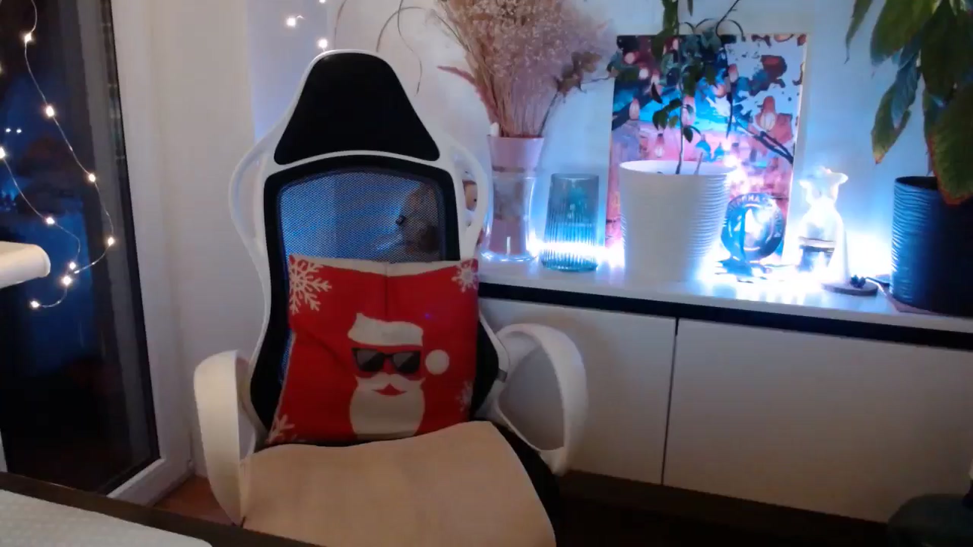 Gallery image thumbnail from Monika_lucci's myfreecams stream on, 01/27/2025, 18:53 image 7 of 20