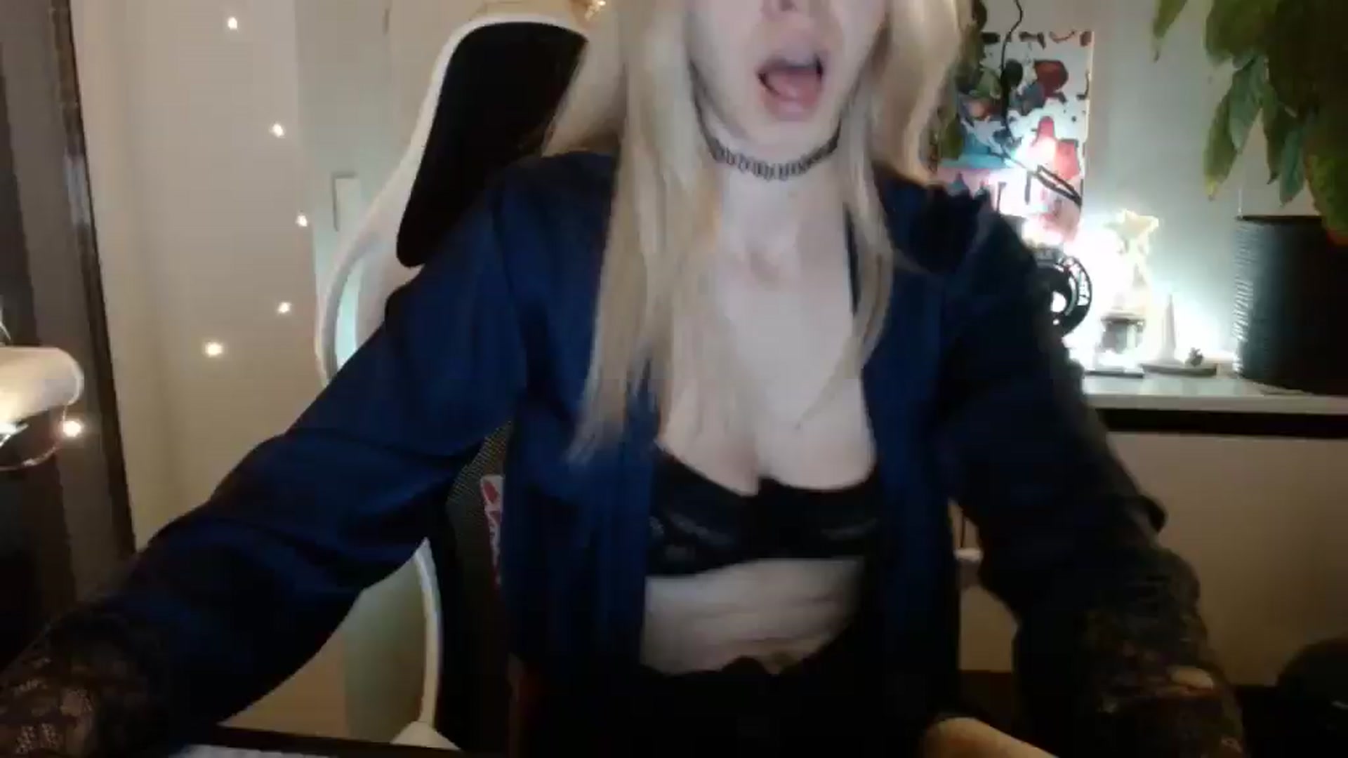 Gallery image thumbnail from Monika_lucci's myfreecams stream on, 02/21/2025, 18:46 image 5 of 20