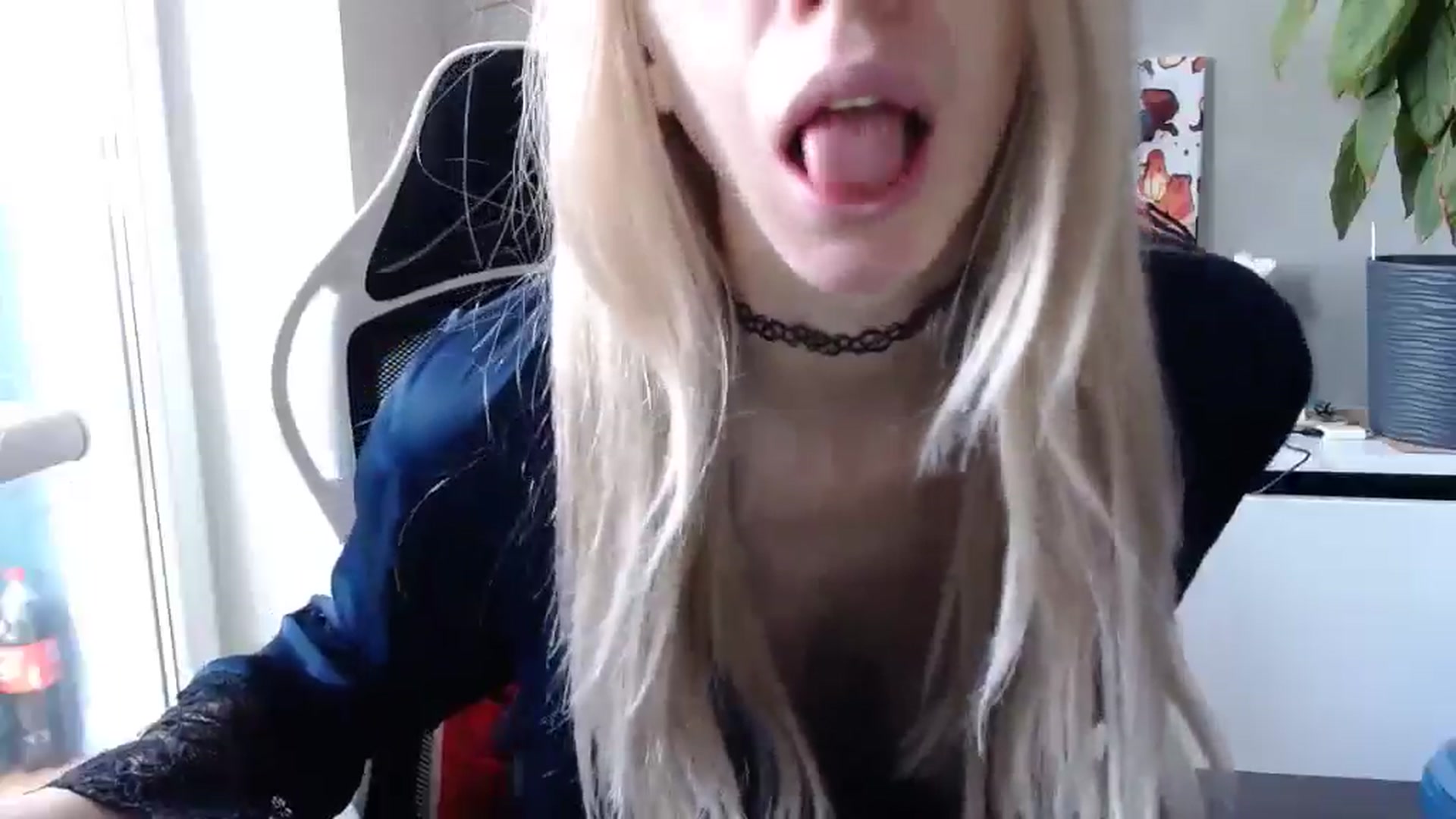 Gallery image thumbnail from Monika_lucci's myfreecams stream on, 02/22/2025, 09:21 image 9 of 20