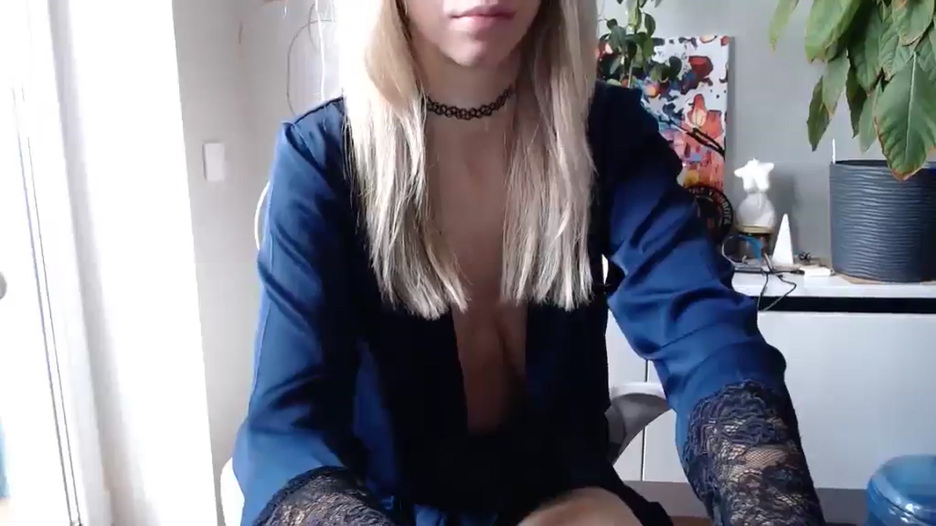Gallery image thumbnail from Monika_lucci's myfreecams stream on, 02/22/2025, 09:21 image 17 of 20