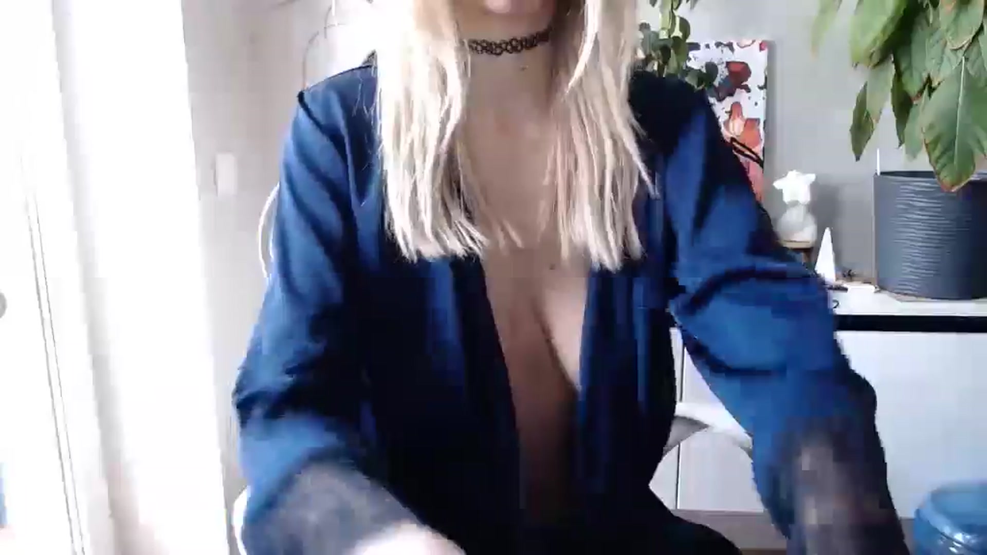 Gallery image thumbnail from Monika_lucci's myfreecams stream on, 02/22/2025, 09:21 image 11 of 20