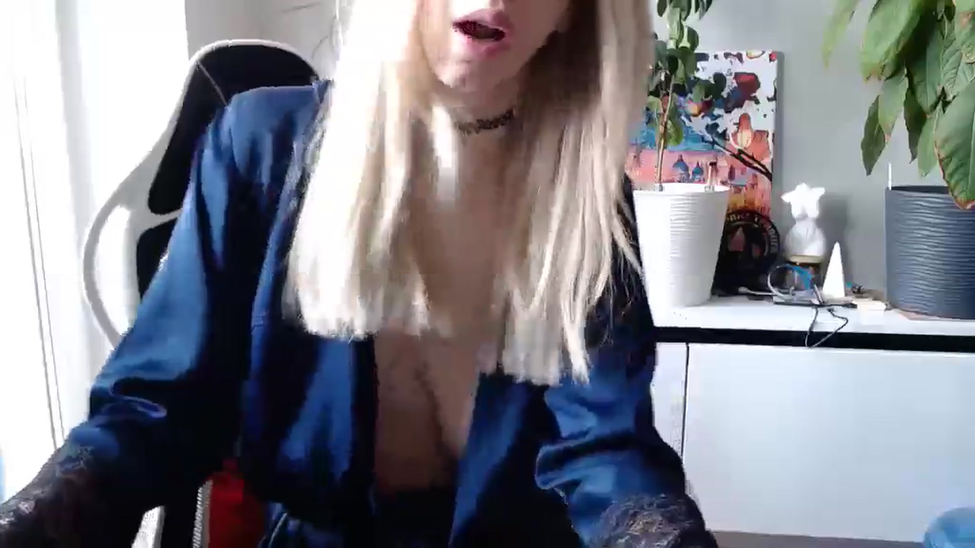 Gallery image thumbnail from Monika_lucci's myfreecams stream on, 02/22/2025, 10:08 image 16 of 20
