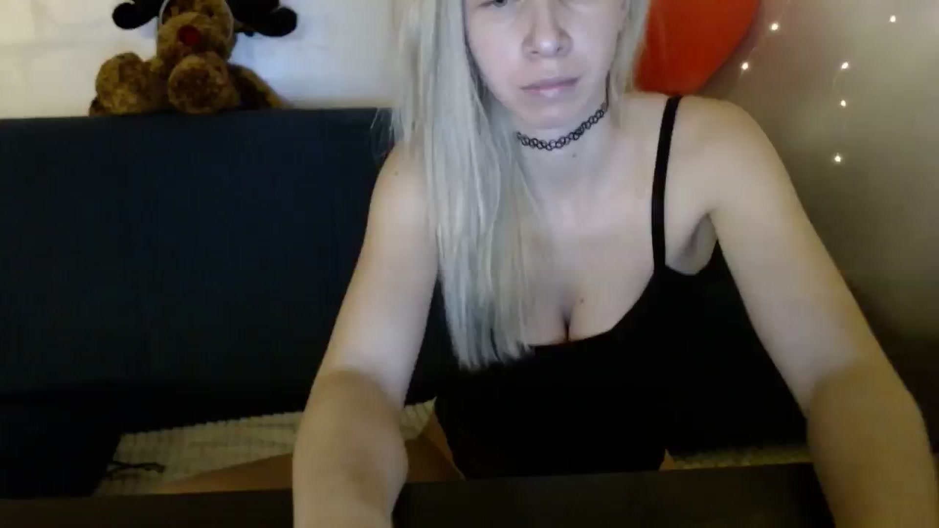 Gallery image thumbnail from Monika_lucci's myfreecams stream on, 03/06/2025, 18:32 image 17 of 20