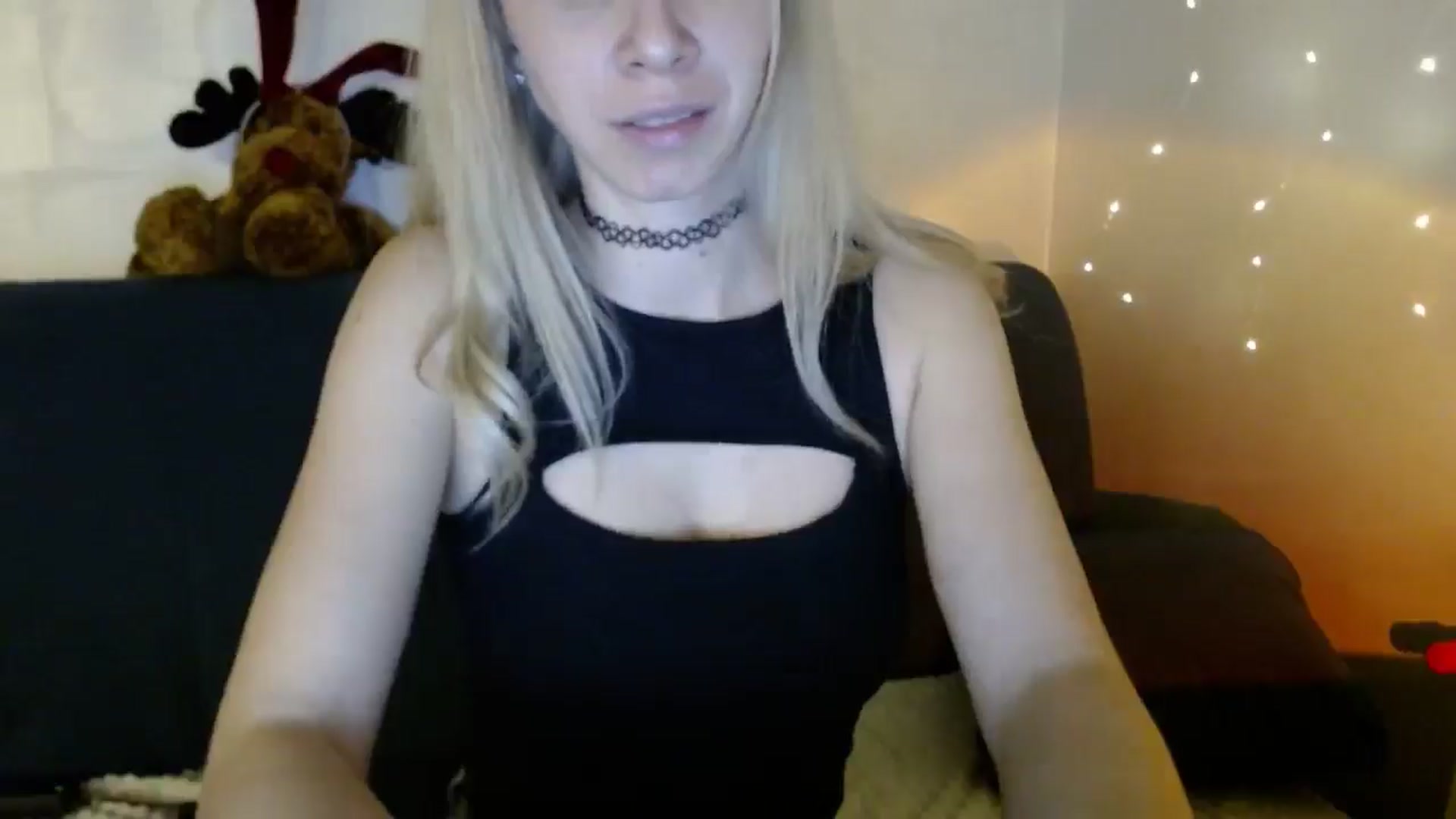 Gallery image thumbnail from Monika_lucci's myfreecams stream on, 03/07/2025, 20:07 image 10 of 20
