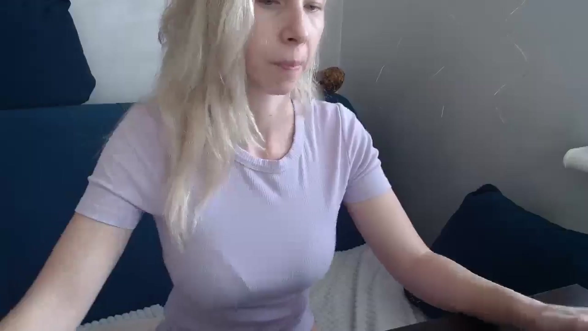 Gallery image thumbnail from Monika_lucci's myfreecams stream on, 03/14/2025, 15:12 image 9 of 20