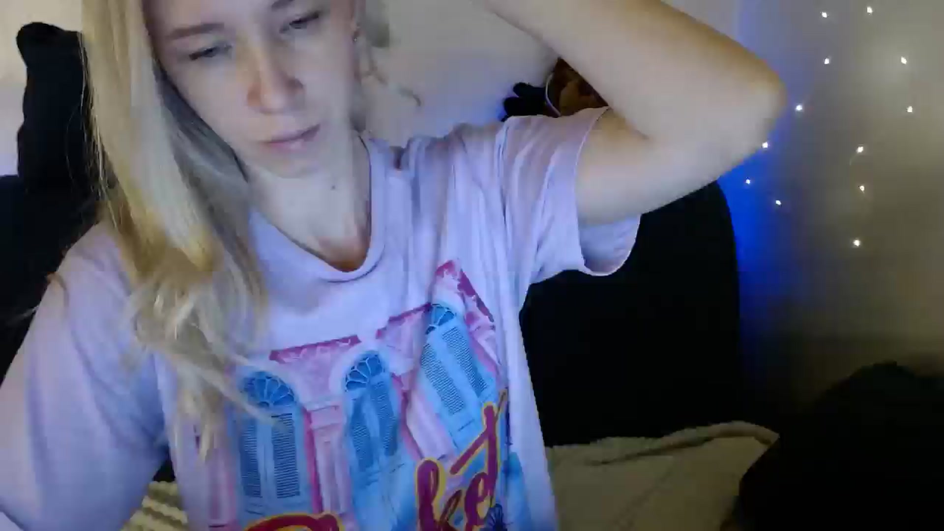 Gallery image thumbnail from Monika_lucci's myfreecams stream on, 03/16/2025, 18:19 image 14 of 20