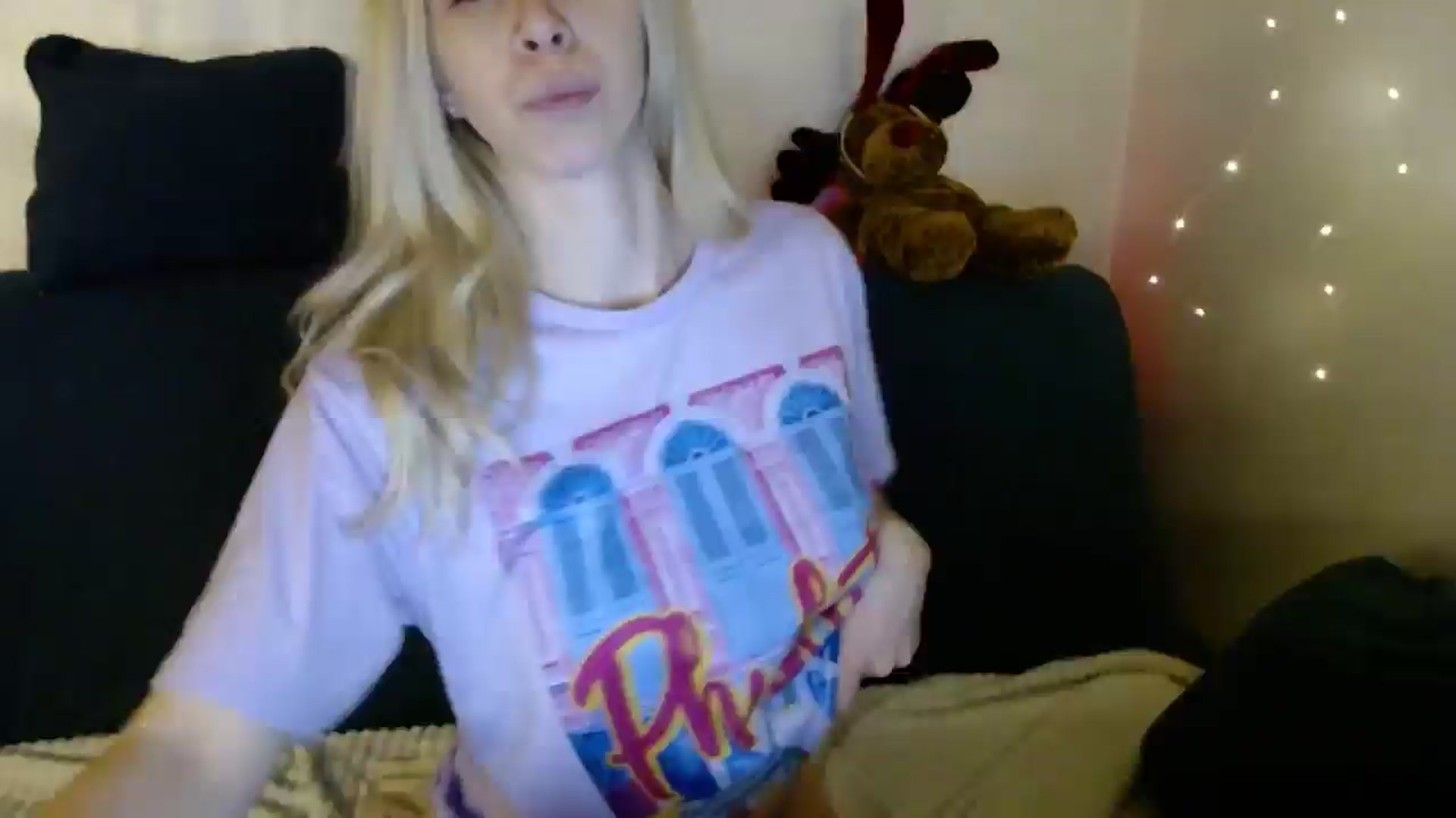 Gallery image thumbnail from Monika_lucci's myfreecams stream on, 03/16/2025, 18:19 image 17 of 20