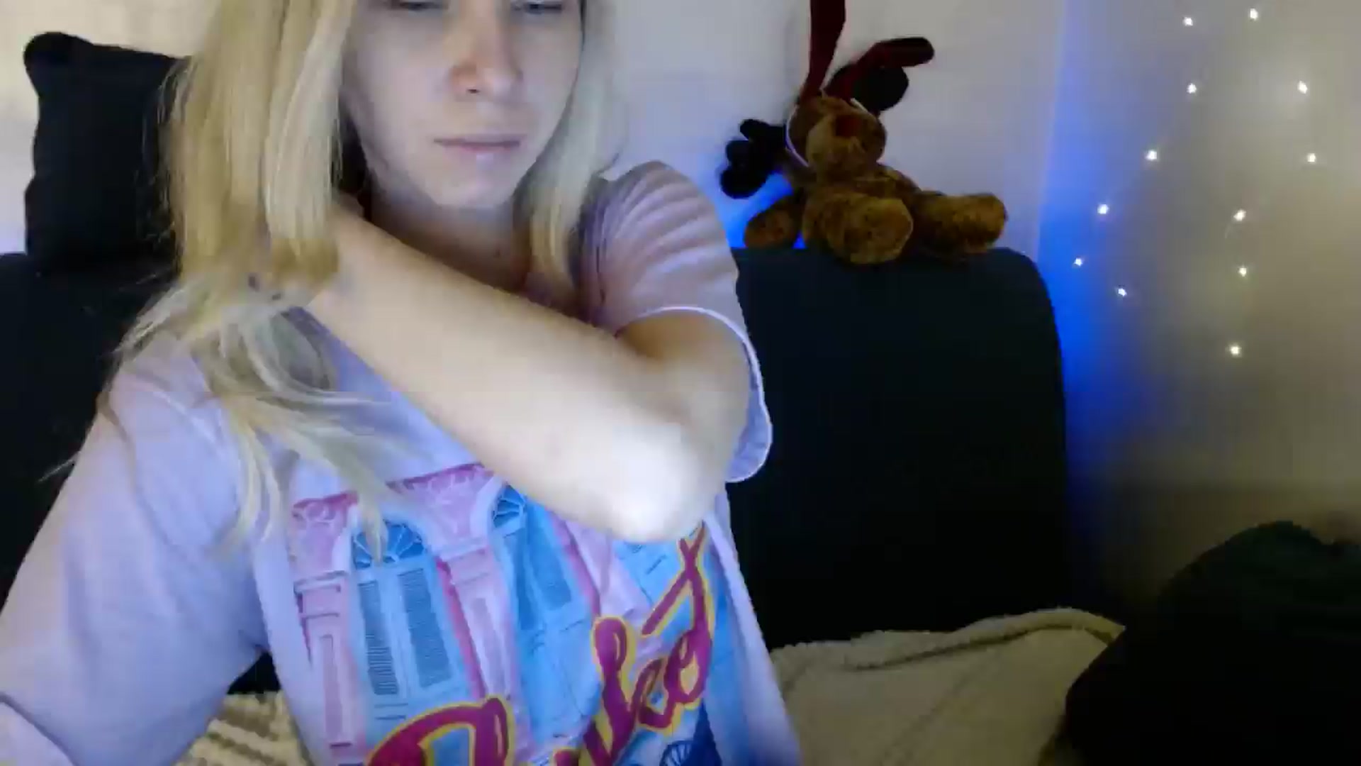 Gallery image thumbnail from Monika_lucci's myfreecams stream on, 03/16/2025, 18:19 image 13 of 20