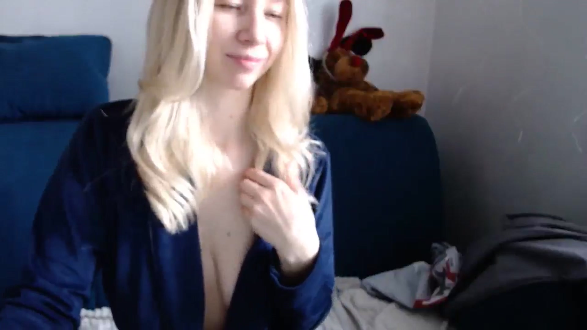 Gallery image thumbnail from Monika_lucci's myfreecams stream on, 03/17/2025, 09:32 image 7 of 20