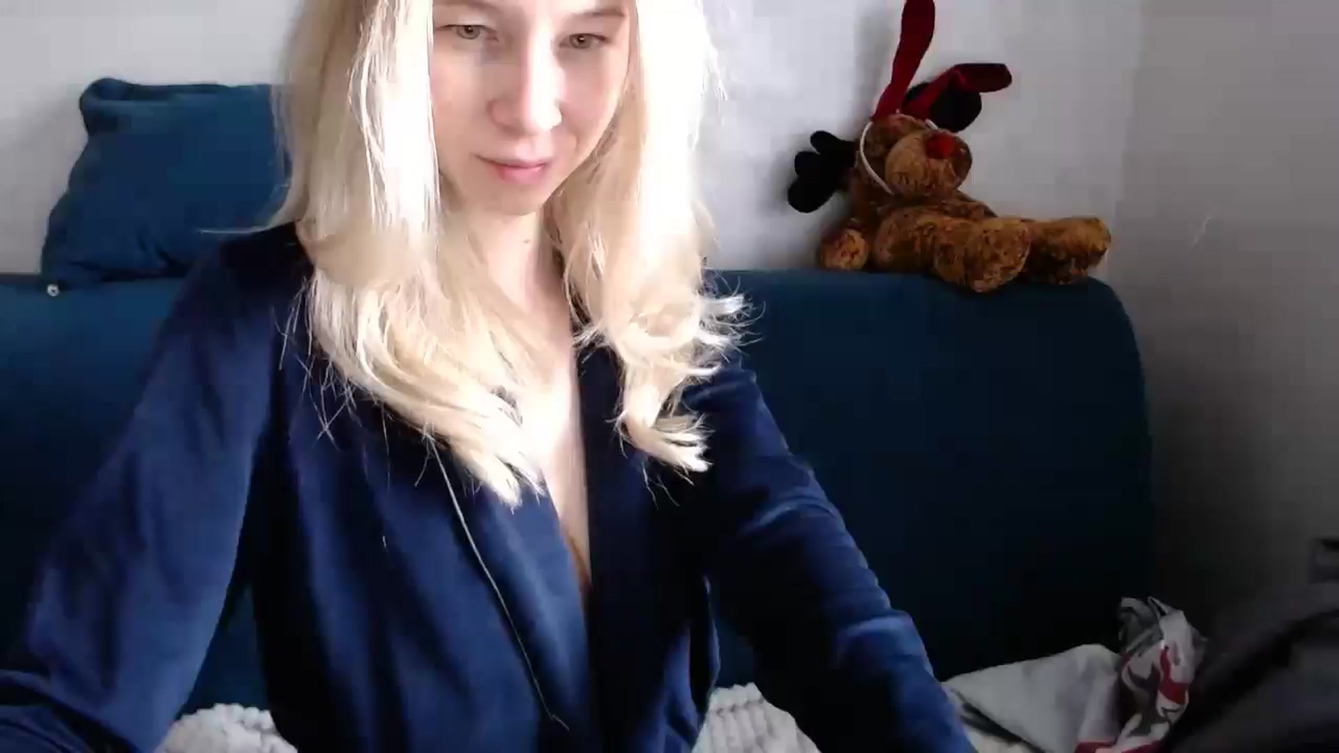 Gallery image thumbnail from Monika_lucci's myfreecams stream on, 03/17/2025, 09:32 image 12 of 20