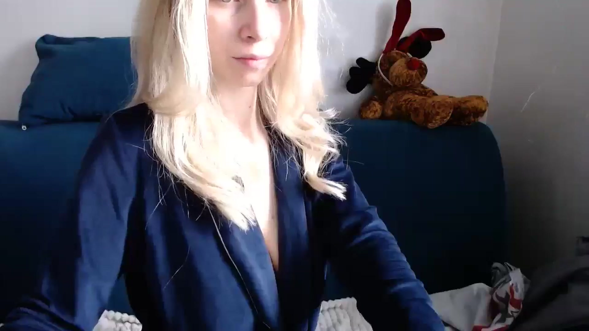 Gallery image thumbnail from Monika_lucci's myfreecams stream on, 03/17/2025, 09:32 image 11 of 20