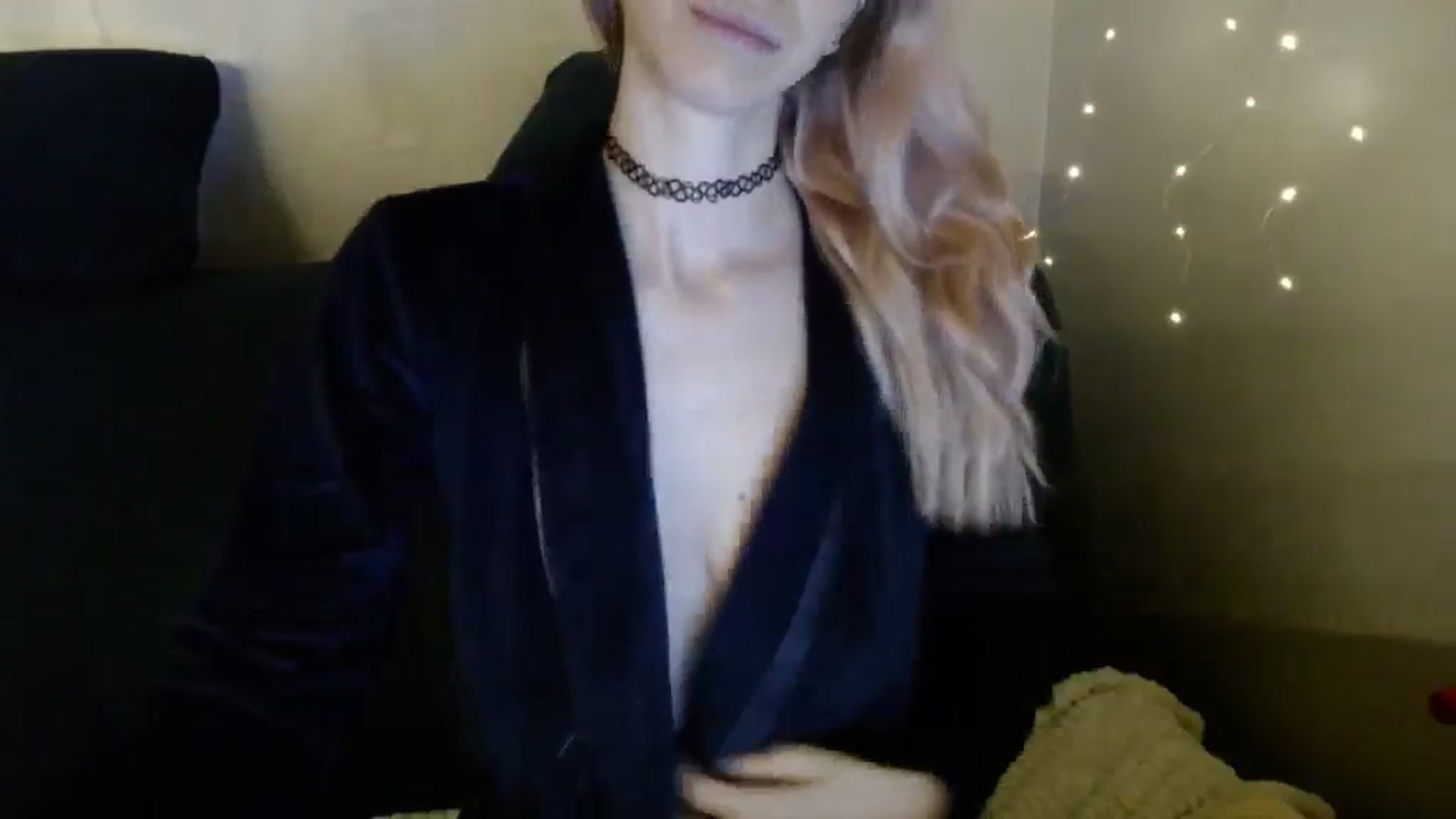 Gallery image thumbnail from Monika_lucci's myfreecams stream on, 03/31/2025, 20:01 image 17 of 20