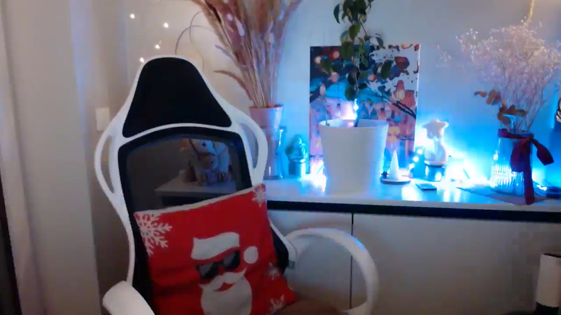 Gallery image thumbnail from Monika_lucci's myfreecams stream on, 04/05/2025, 18:30 image 8 of 20