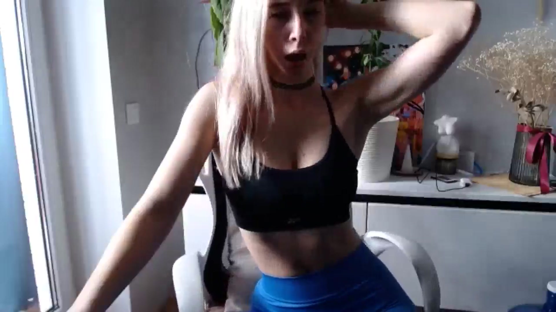 Gallery image thumbnail from Monika_lucci's myfreecams stream on, 04/07/2025, 13:47 image 10 of 20