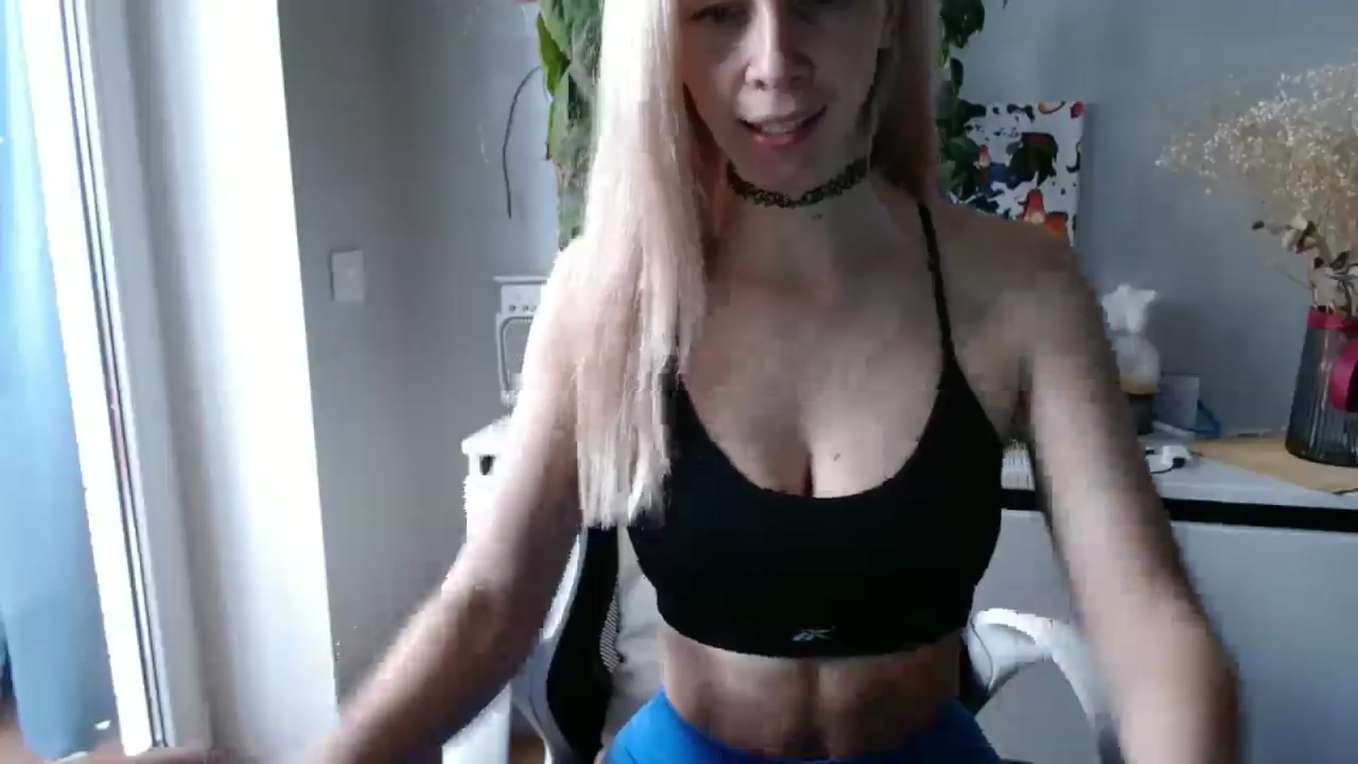 Gallery image thumbnail from Monika_lucci's myfreecams stream on, 04/07/2025, 15:11 image 5 of 20
