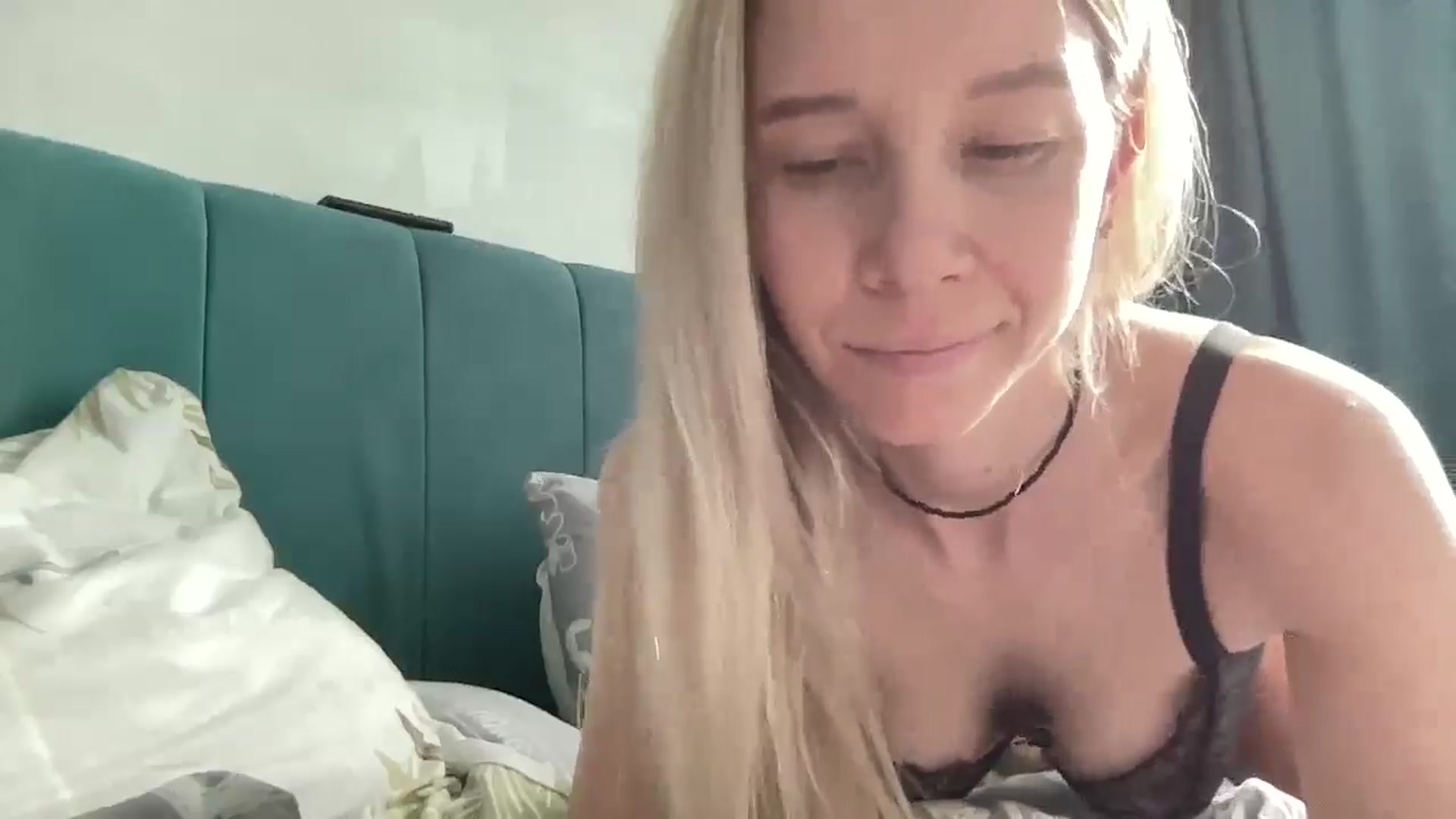 Gallery image thumbnail from Monika_lucci's myfreecams stream on, 05/14/2025, 14:19 image 20 of 20