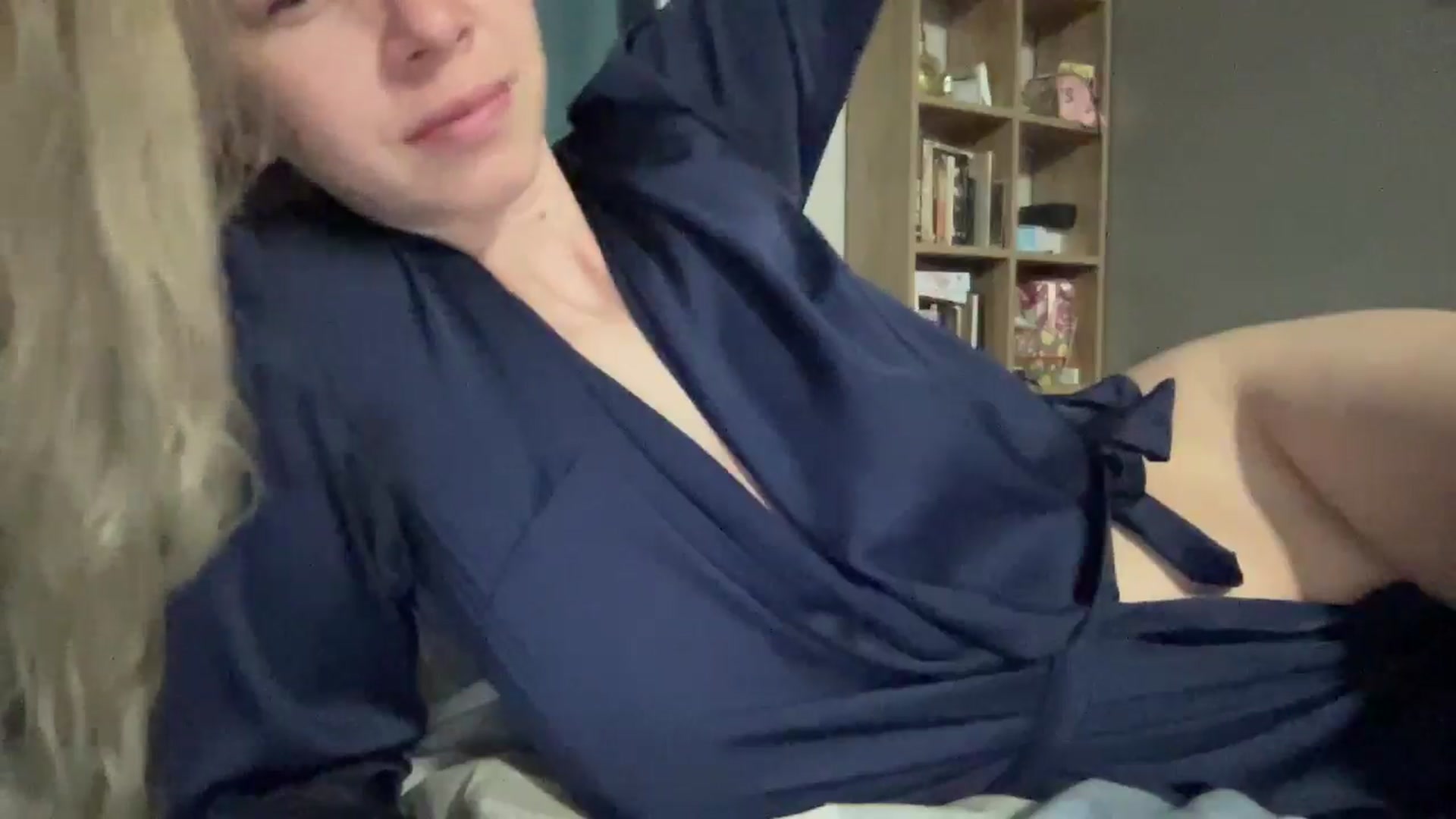 Gallery image thumbnail from Monika_lucci's myfreecams stream on, 06/09/2025, 19:22 image 16 of 20