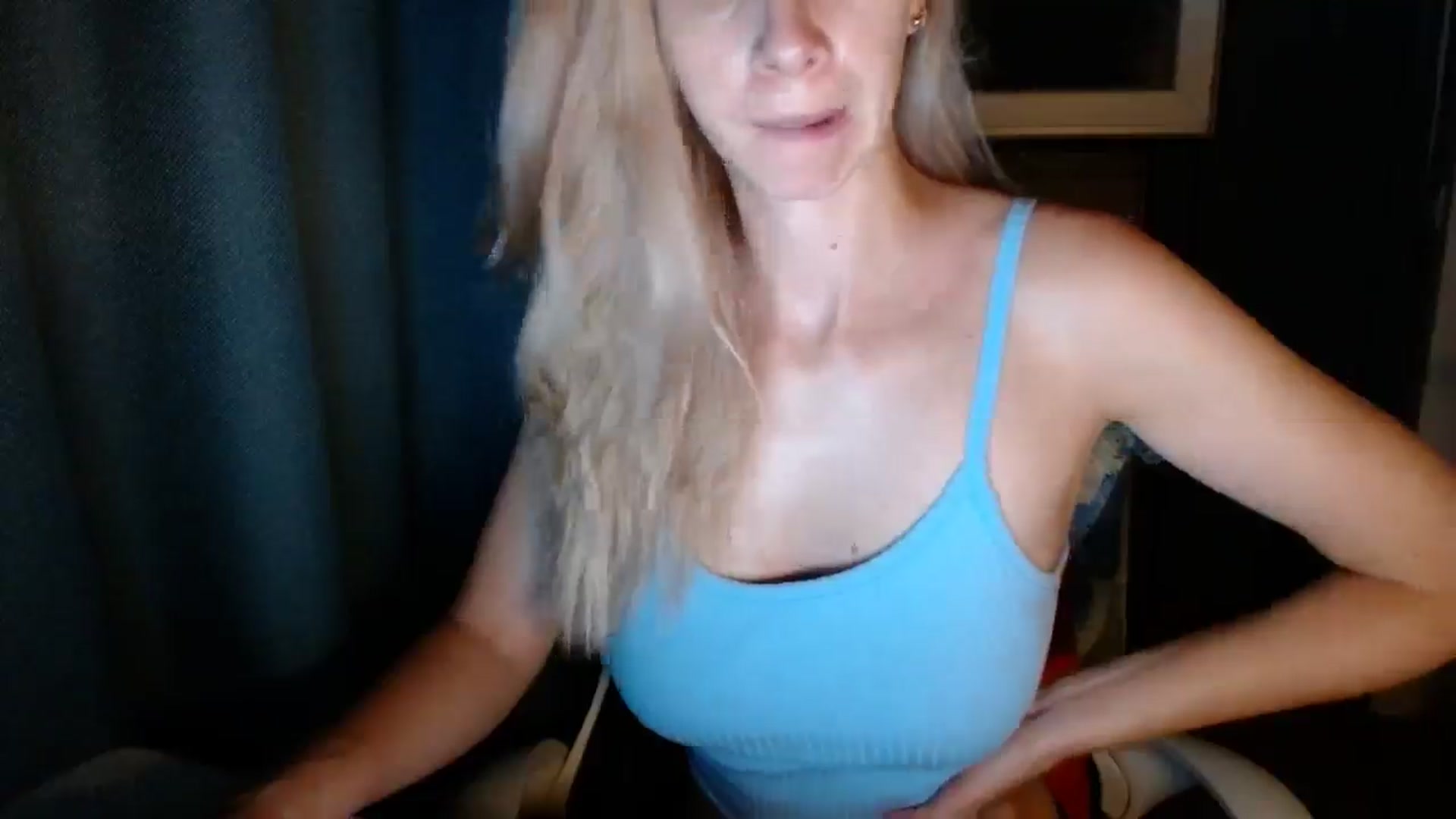 Gallery image thumbnail from Monika_lucci's myfreecams stream on, 08/15/2025, 18:17 image 13 of 20