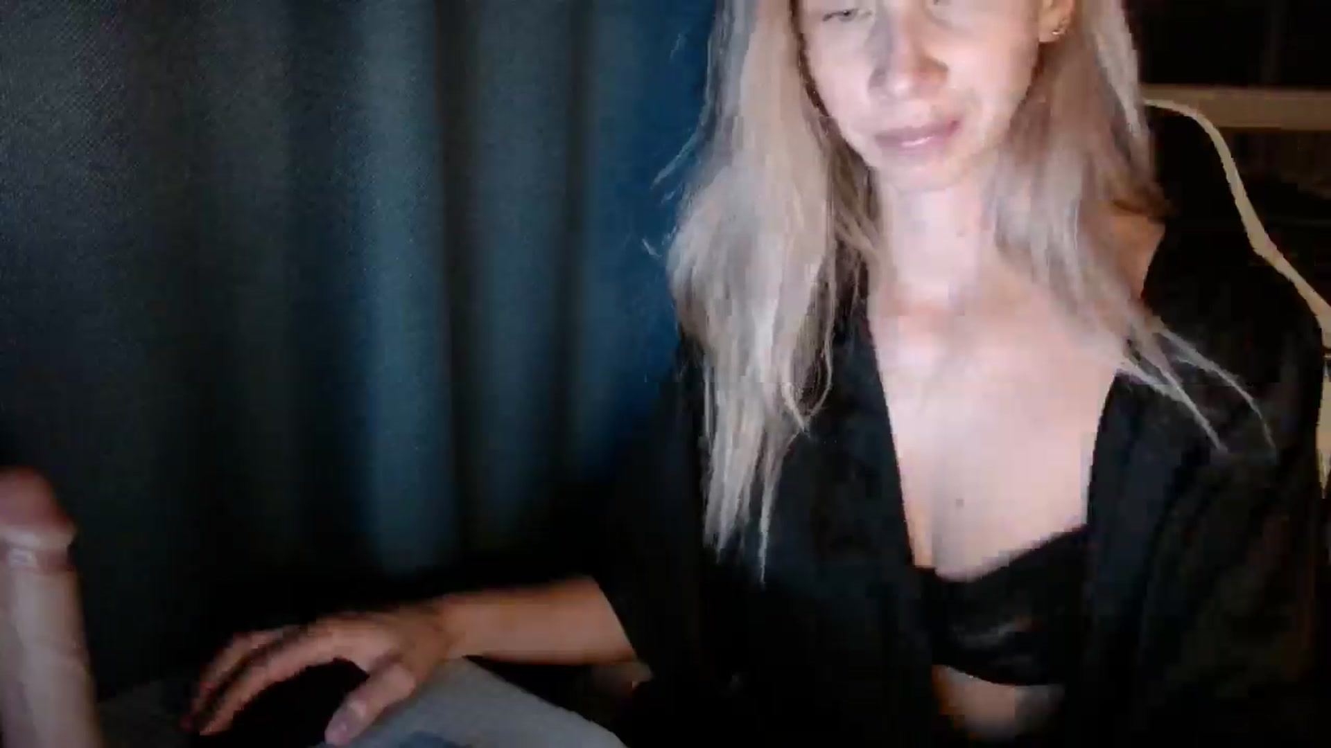 Gallery image thumbnail from Monika_lucci's myfreecams stream on, 09/07/2025, 17:38 image 19 of 20