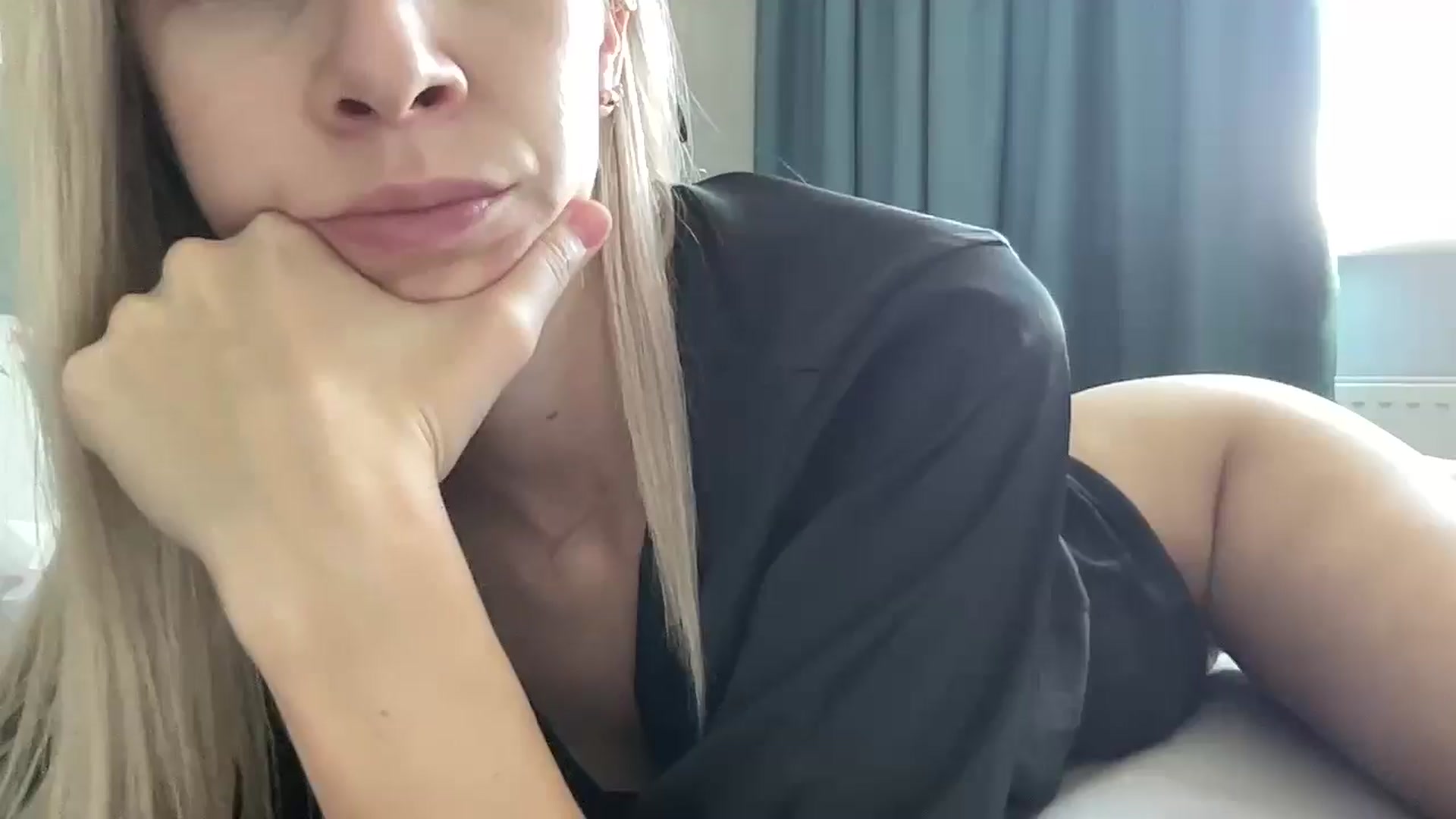 Gallery image thumbnail from Monika_lucci's myfreecams stream on, 09/15/2025, 10:34 image 17 of 20