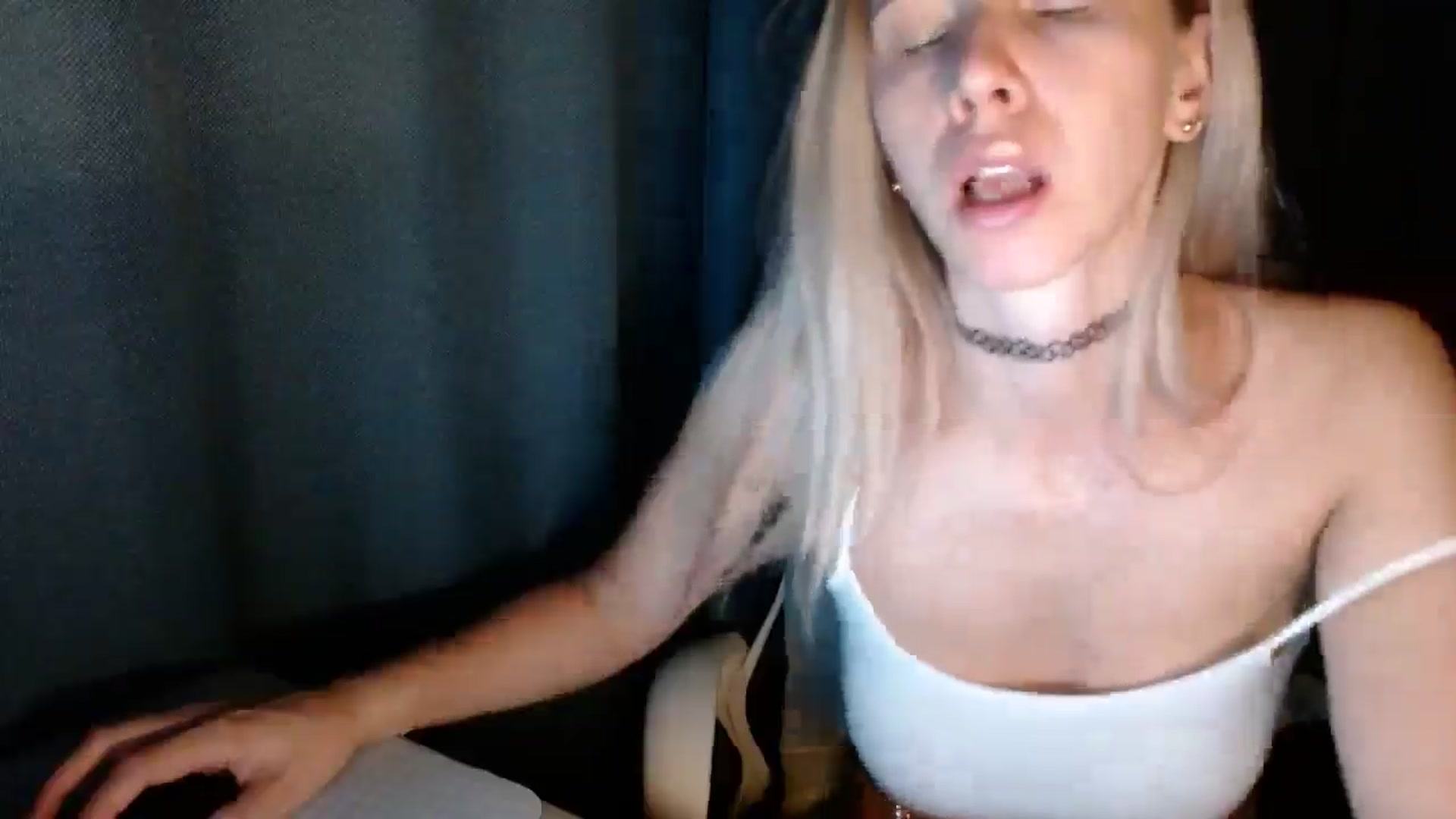 Gallery image thumbnail from Monika_lucci's myfreecams stream on, 09/16/2025, 18:27 image 12 of 20