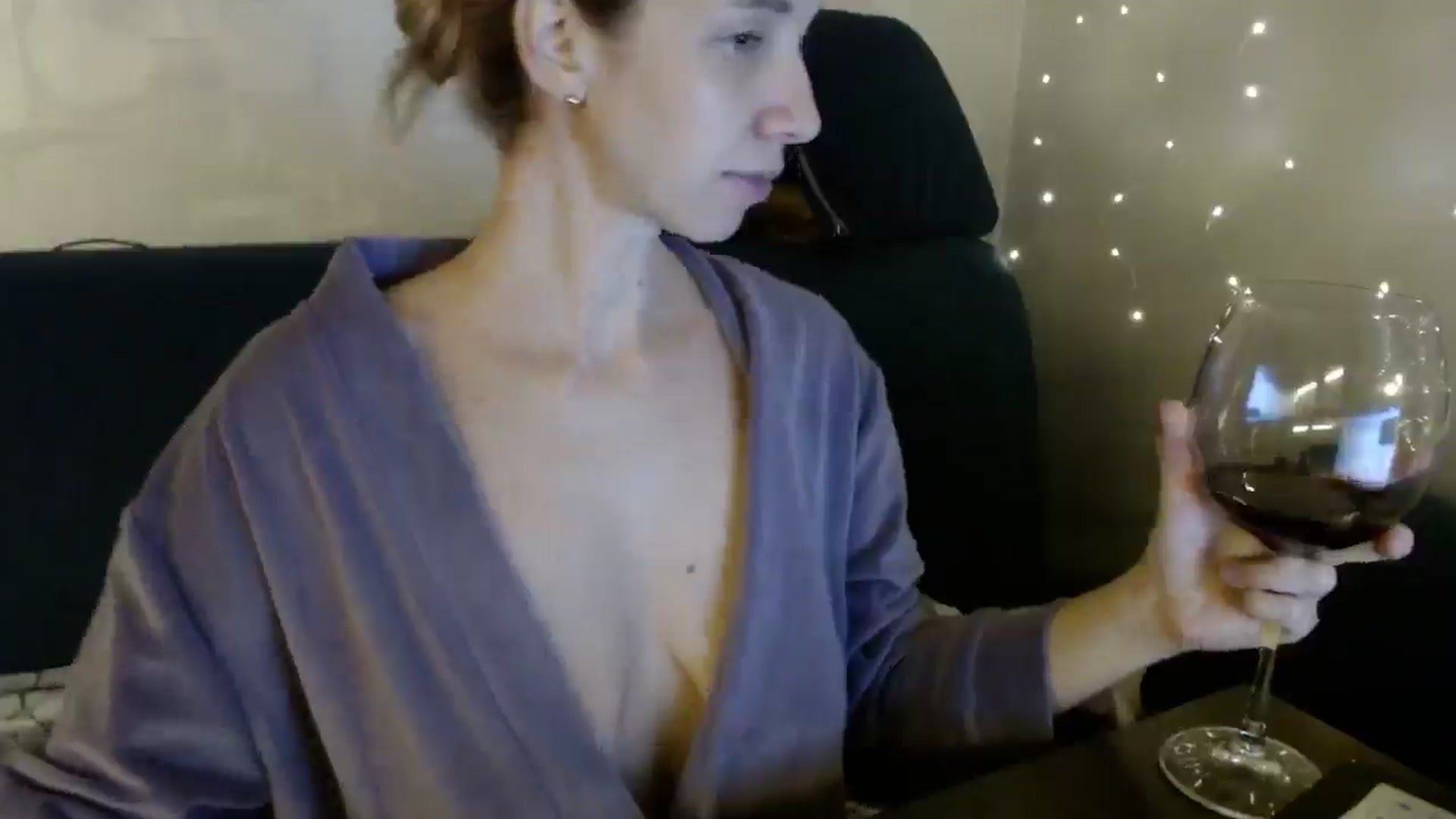 Gallery image thumbnail from Monika_lucci's myfreecams stream on, 11/21/2025, 18:39 image 5 of 20