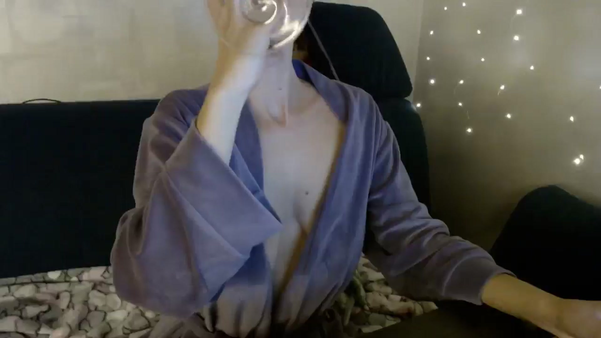 Gallery image thumbnail from Monika_lucci's myfreecams stream on, 11/21/2025, 18:39 image 17 of 20