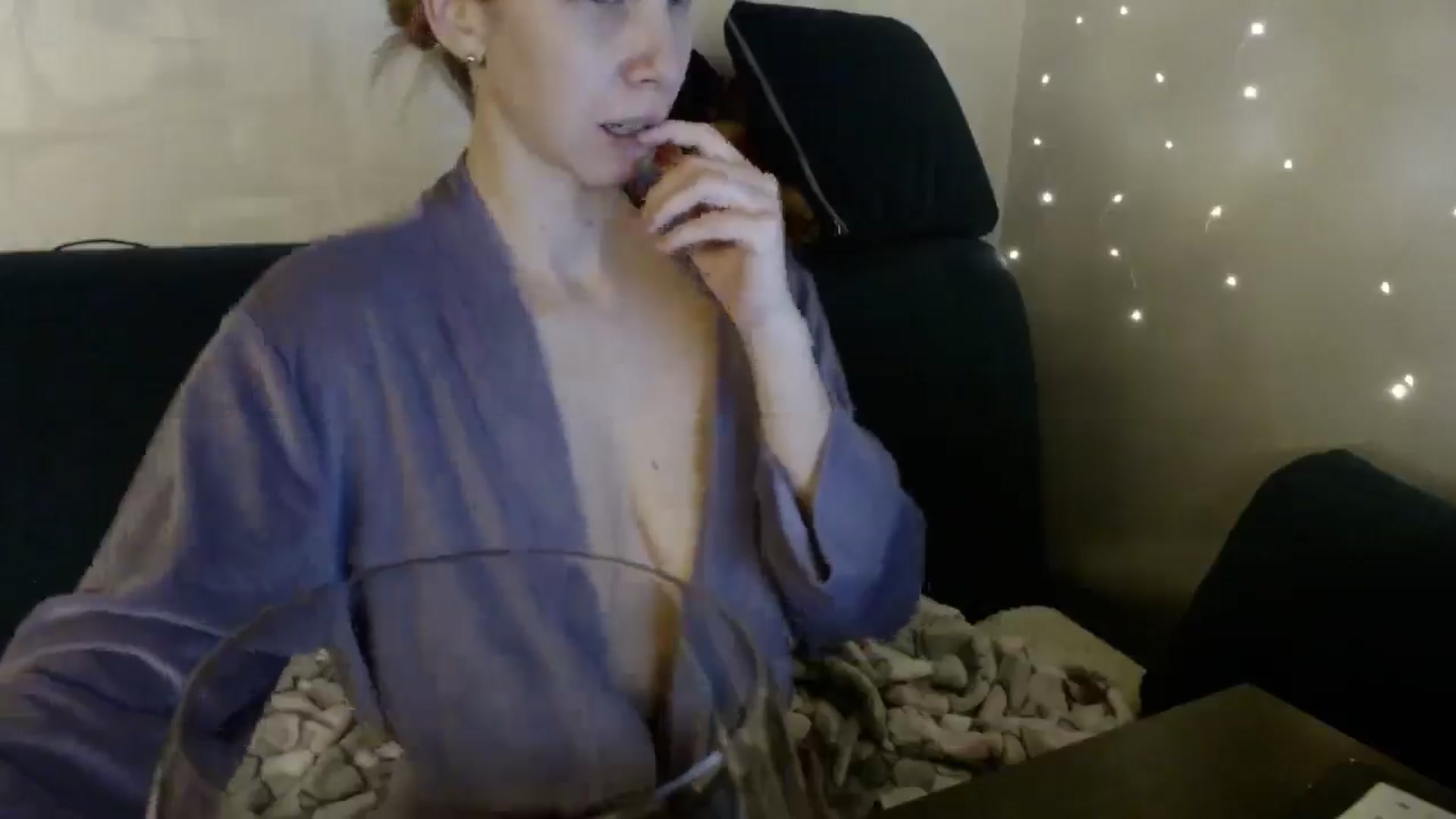 Gallery image thumbnail from Monika_lucci's myfreecams stream on, 11/21/2025, 18:39 image 20 of 20