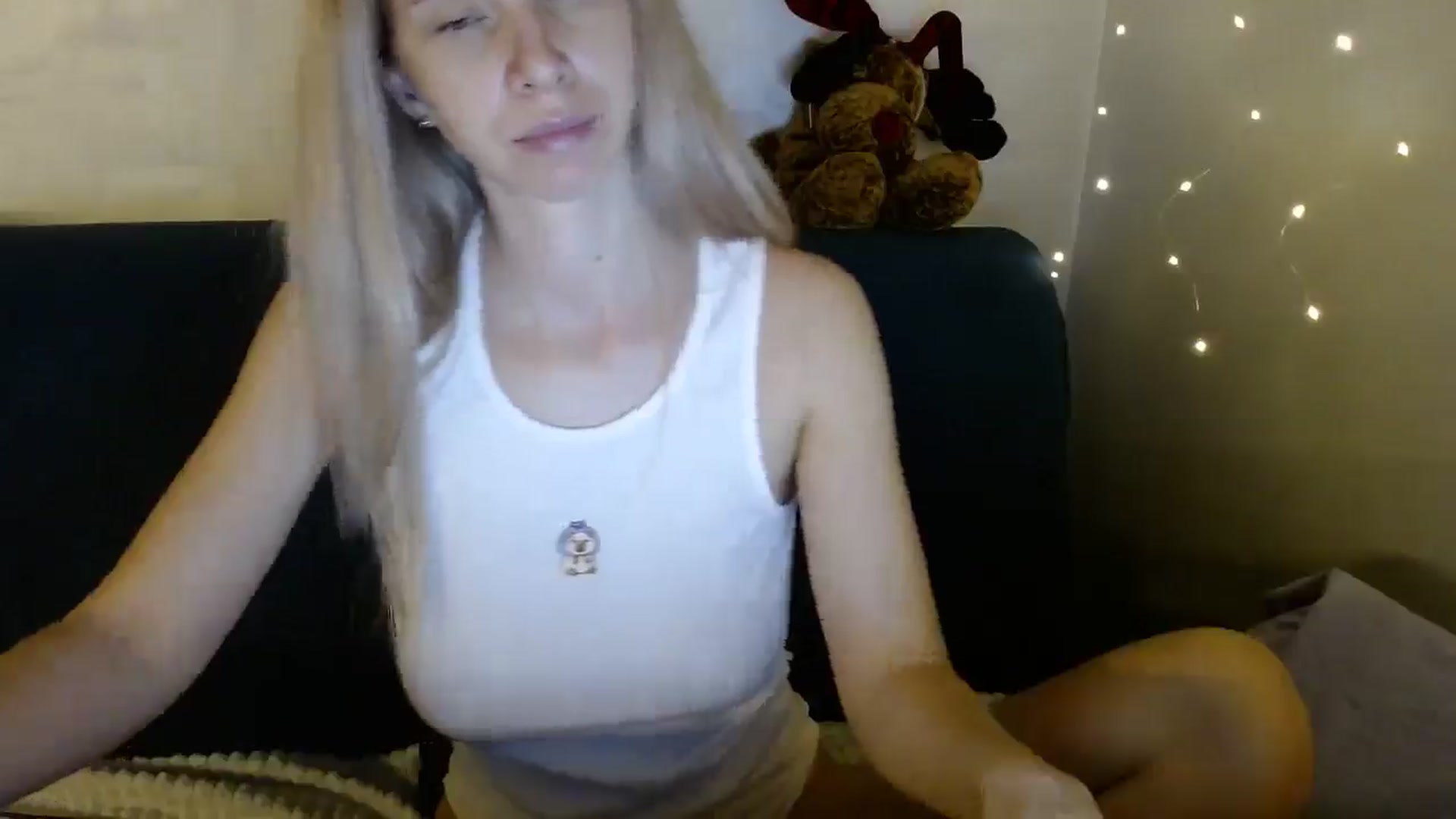 Gallery image thumbnail from Monika_lucci's myfreecams stream on, 12/02/2025, 20:10 image 12 of 20