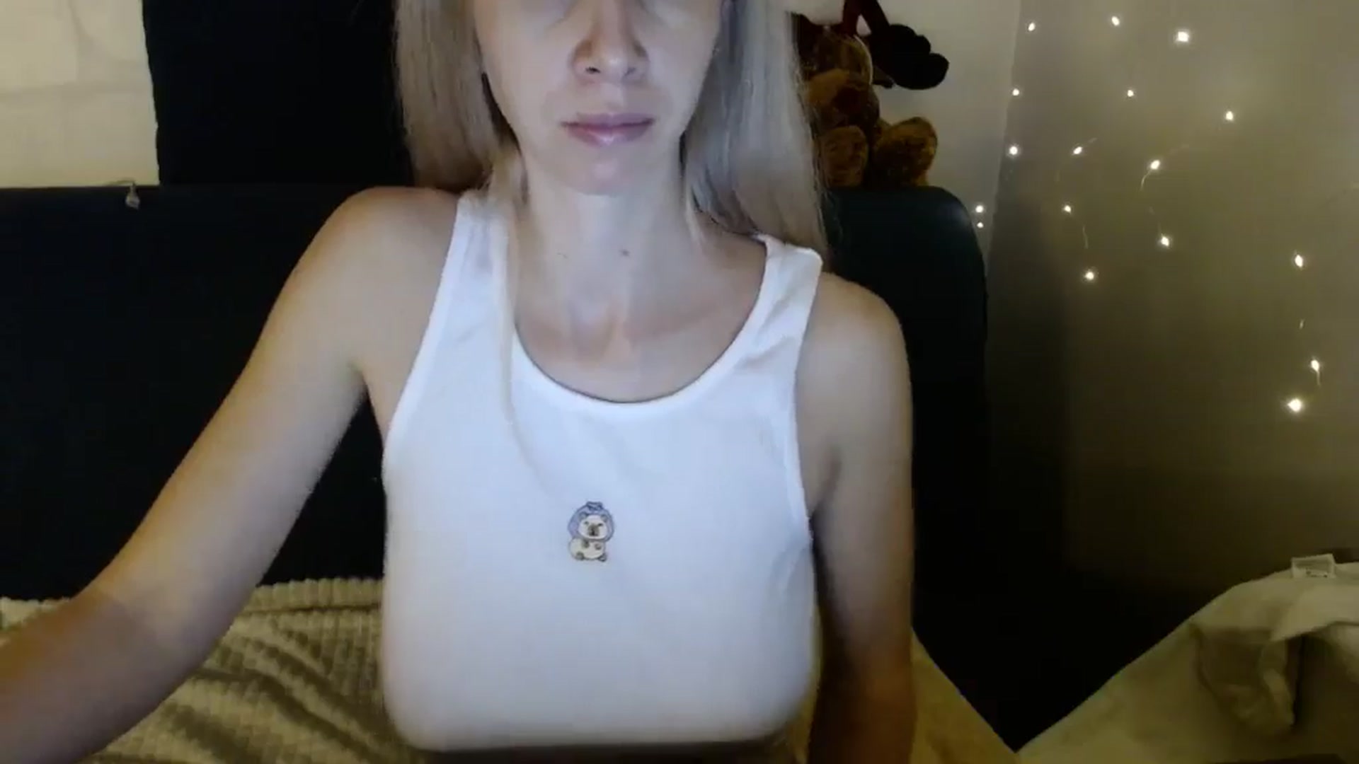 Gallery image thumbnail from Monika_lucci's myfreecams stream on, 12/18/2025, 15:13 image 6 of 20