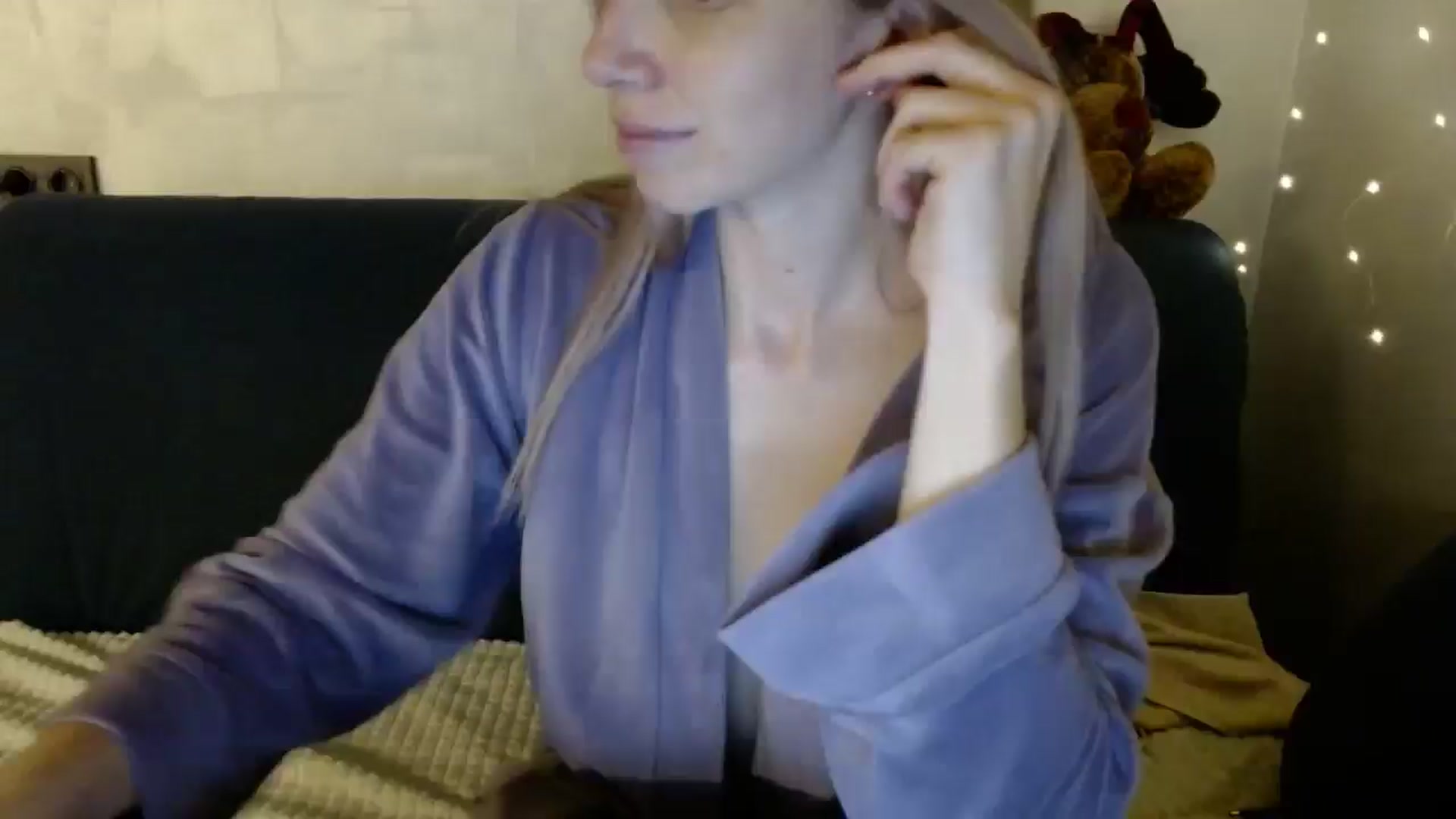 Gallery image thumbnail from Monika_lucci's myfreecams stream on, 12/21/2025, 16:18 image 11 of 20