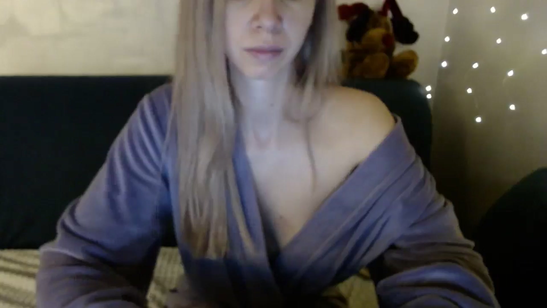 Gallery image thumbnail from Monika_lucci's myfreecams stream on, 12/21/2025, 16:35 image 12 of 20