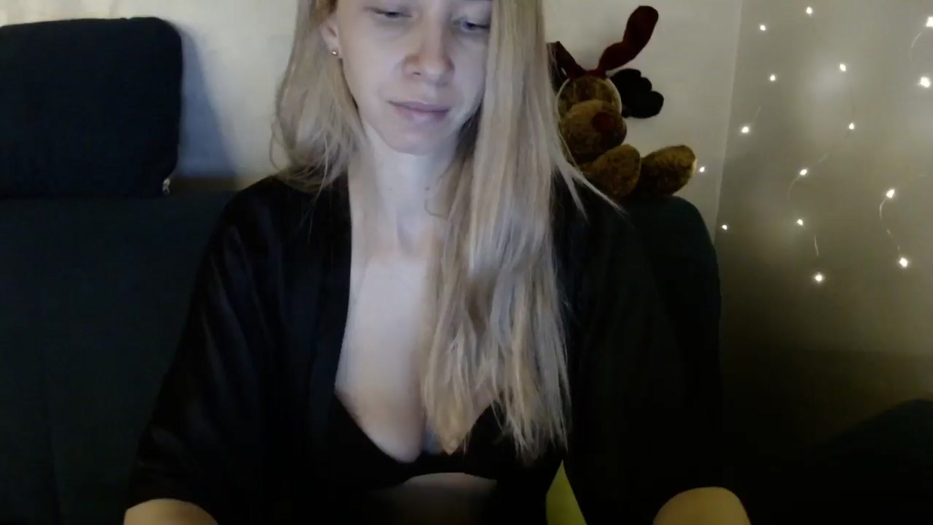 Gallery image thumbnail from Monika_lucci's myfreecams stream on, 01/14/2026, 16:17 image 3 of 20