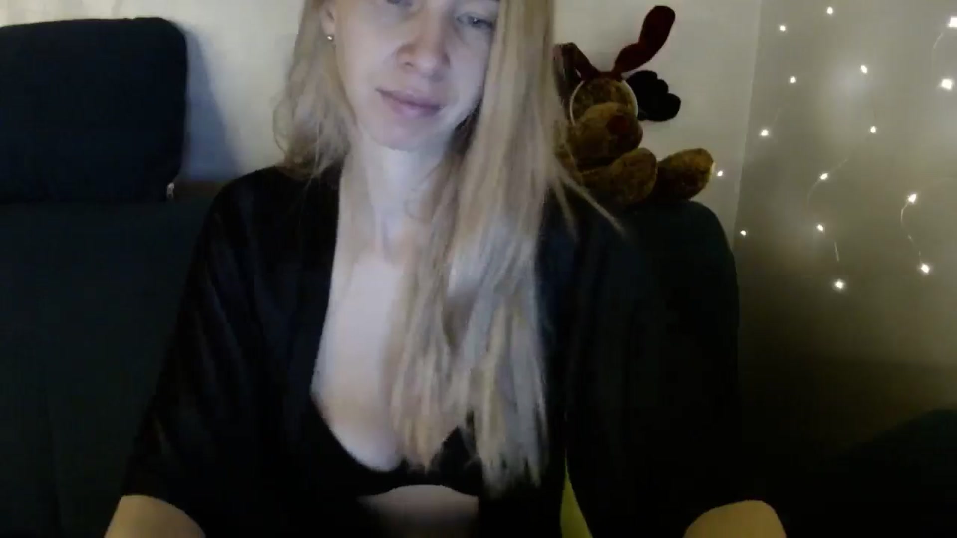 Gallery image thumbnail from Monika_lucci's myfreecams stream on, 01/14/2026, 16:17 image 2 of 20