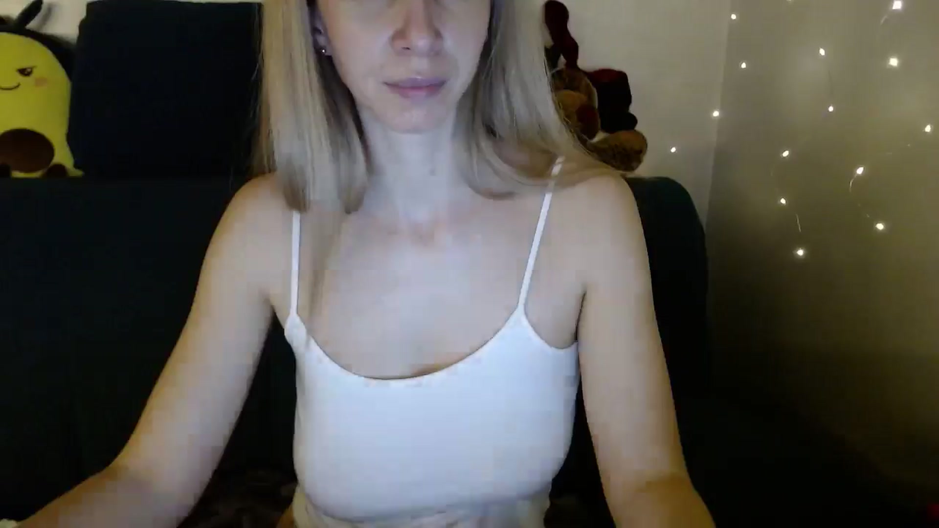 Gallery image thumbnail from Monika_lucci's myfreecams stream on, 01/28/2026, 20:14 image 9 of 20